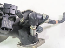 Load image into Gallery viewer, 2015 Harley Touring FLHTKL Electra Glide Throttle Body Fuel Injection 27200002
