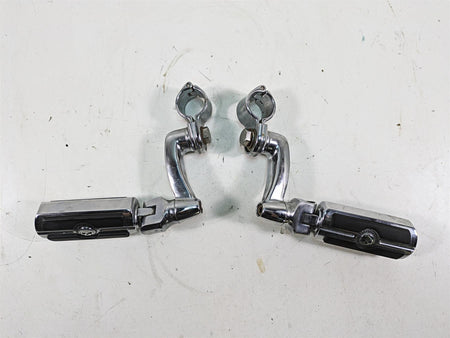 2006 Harley Touring FLHTCUI Electra Glide Highway Footpeg Willi G Skull 50370-04 {{ shop.shopifyCountryName }} - Mototech271