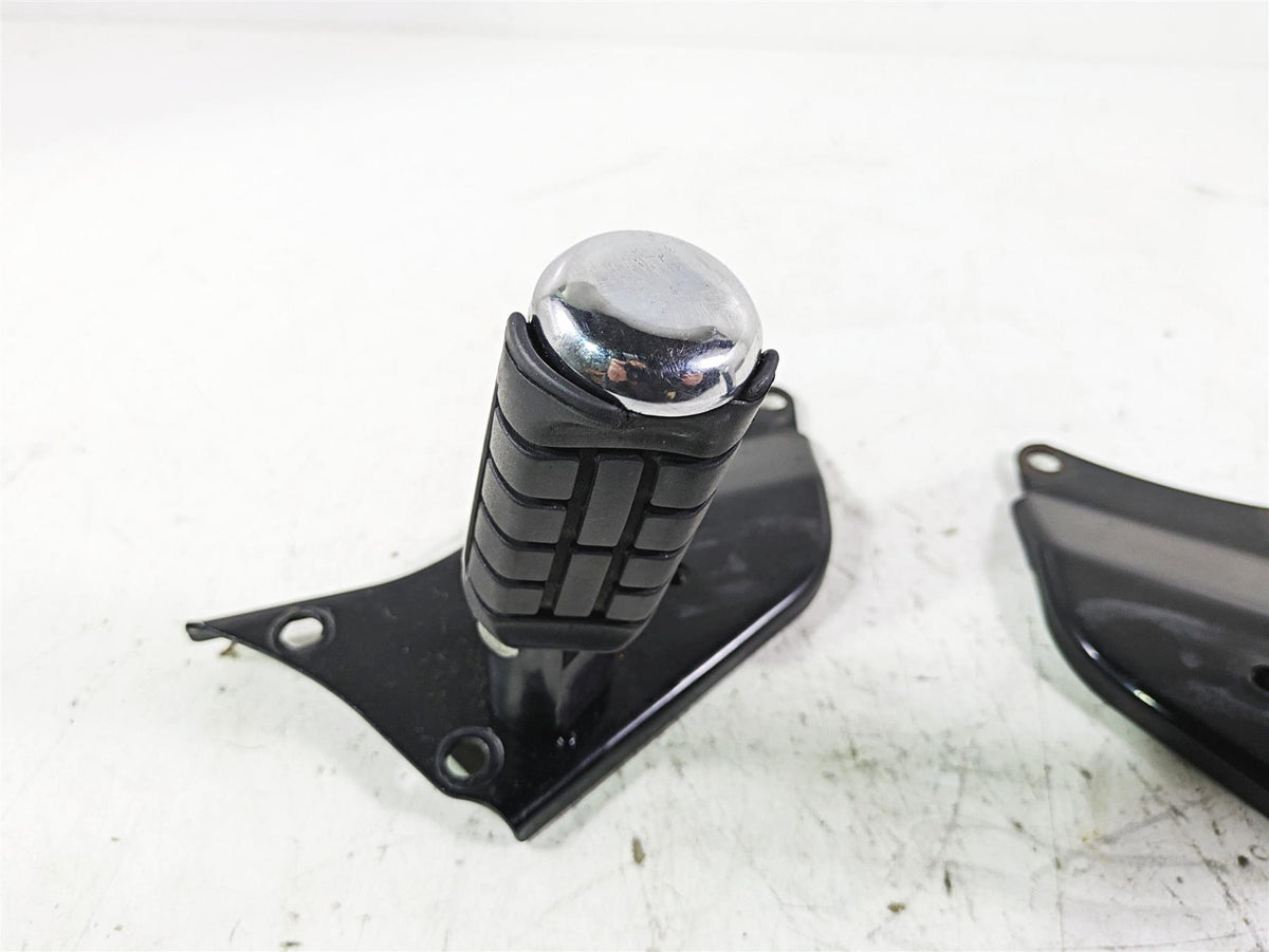 1998 Honda GL1500 Valkyrie Tour Rear Passenger Footpeg Rest Set 50715-MZ0-000 {{ shop.shopifyCountryName }} - Mototech271