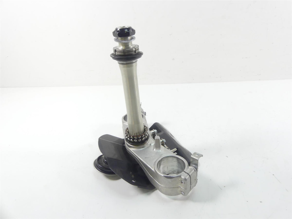 2019 Kawasaki ZX1400 ZX-14R Ninja Lower Triple Tree Steering Clamp 44037-0039 {{ shop.shopifyCountryName }} - Mototech271