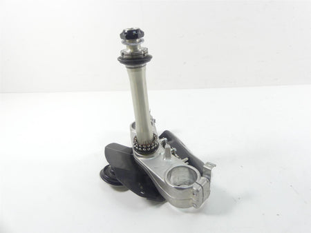 2019 Kawasaki ZX1400 ZX-14R Ninja Lower Triple Tree Steering Clamp 44037-0039 {{ shop.shopifyCountryName }} - Mototech271
