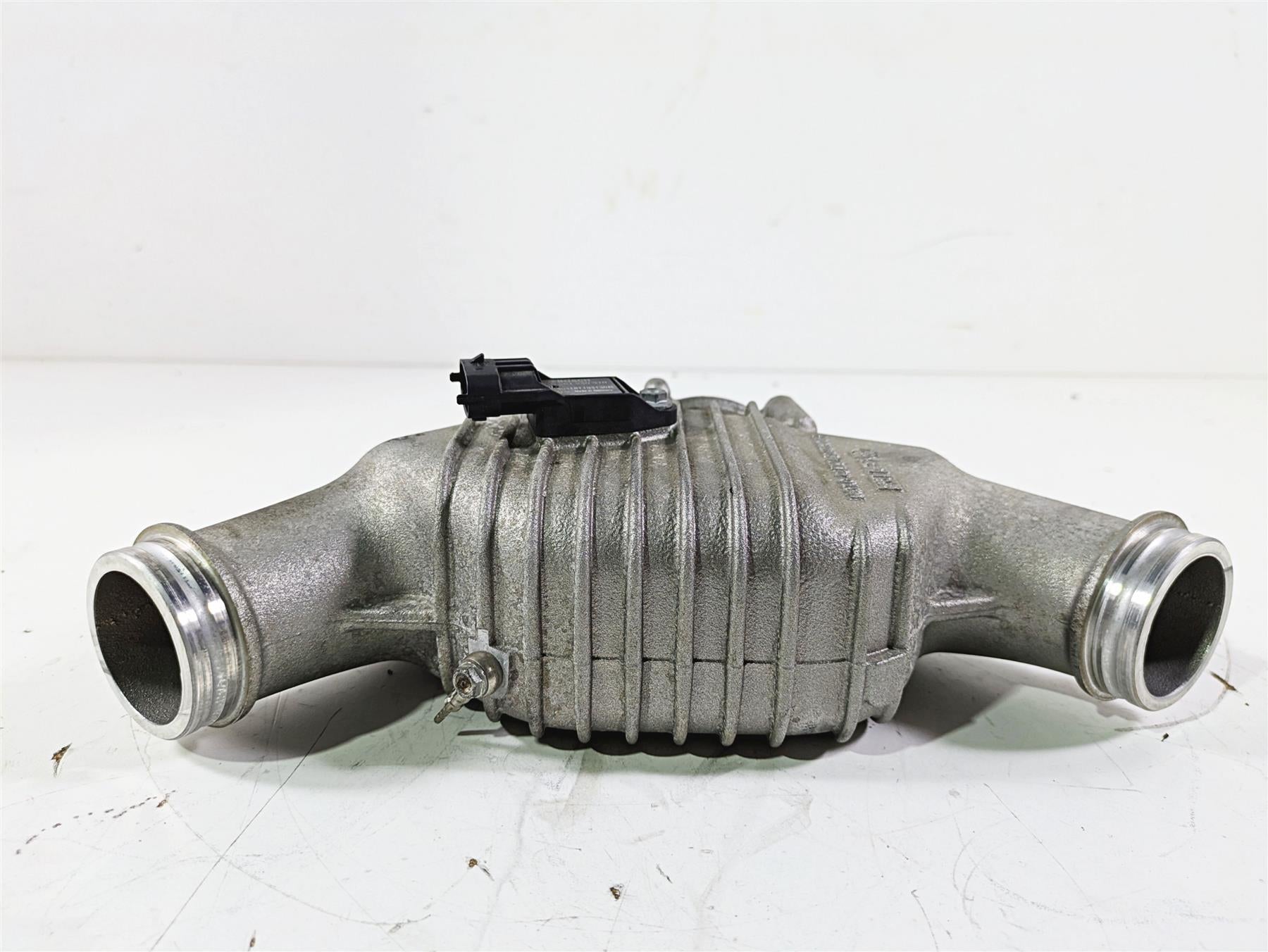 2014 Moto Guzzi California 1400 Touring Intake & Pipe Manifold 2A000030 {{ shop.shopifyCountryName }} - Mototech271