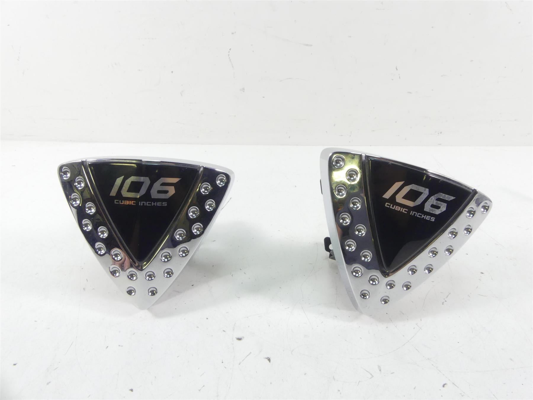 2011 Victory Vision Tour Triangle 106ci Side Cover Fairing Set 5245659 5245659 {{ shop.shopifyCountryName }} - Mototech271