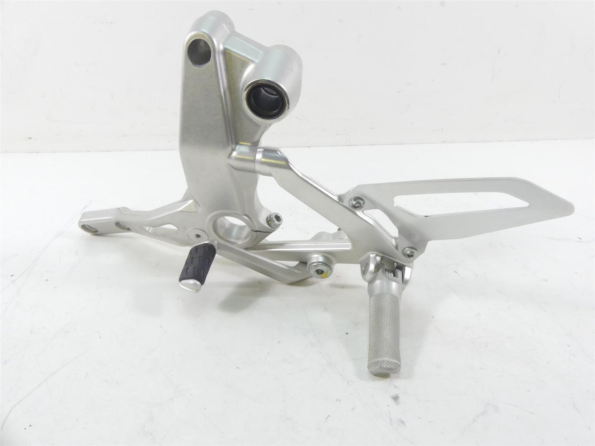 2020 Ducati Panigale V2 Left Footpeg Shifter & Frame Mount 82421862AA 45612092BA {{ shop.shopifyCountryName }} - Mototech271