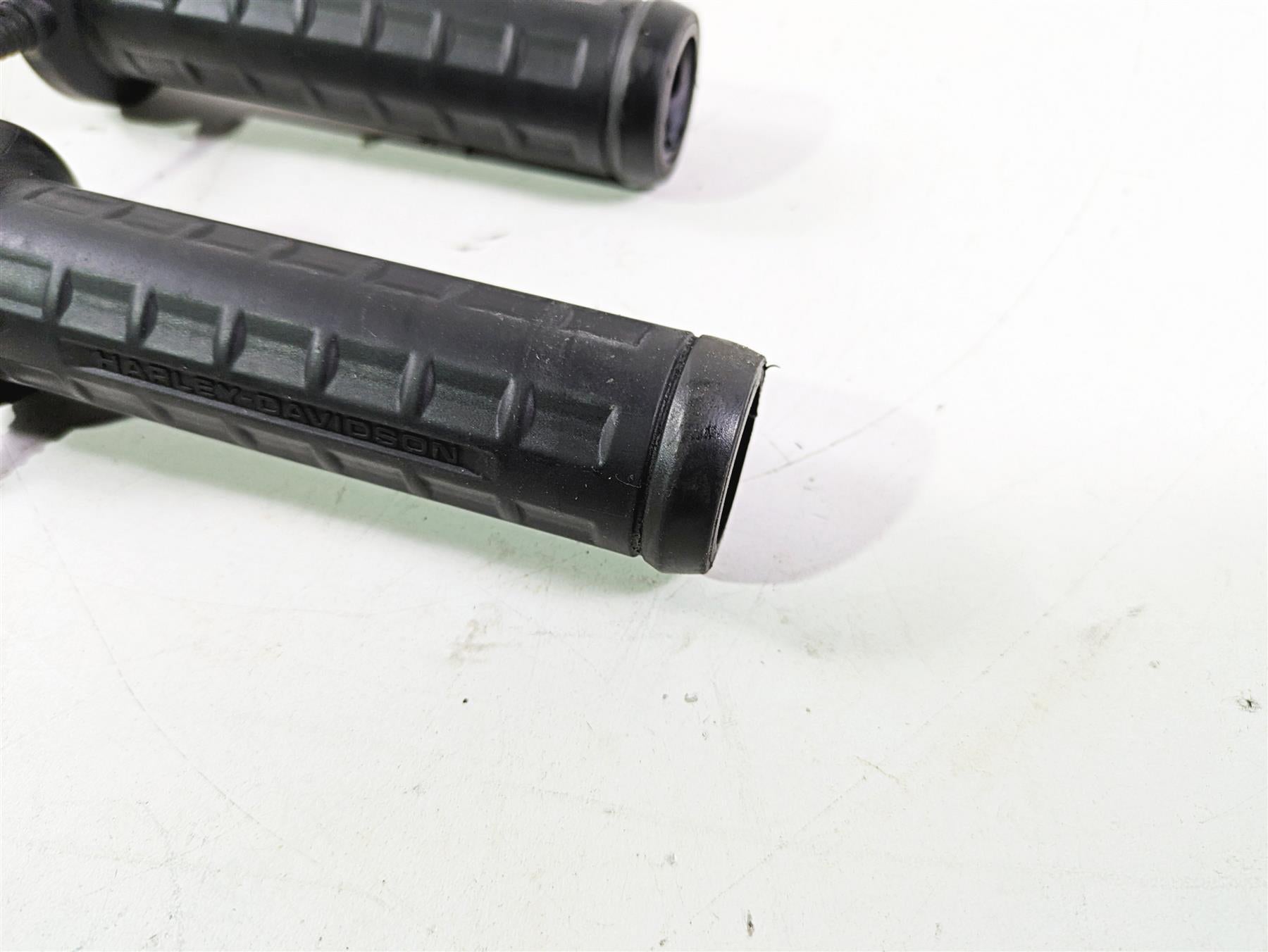 2022 Harley RA1250 S Pan America Left Right Heated Grip Set 56100376 56100377 {{ shop.shopifyCountryName }} - Mototech271