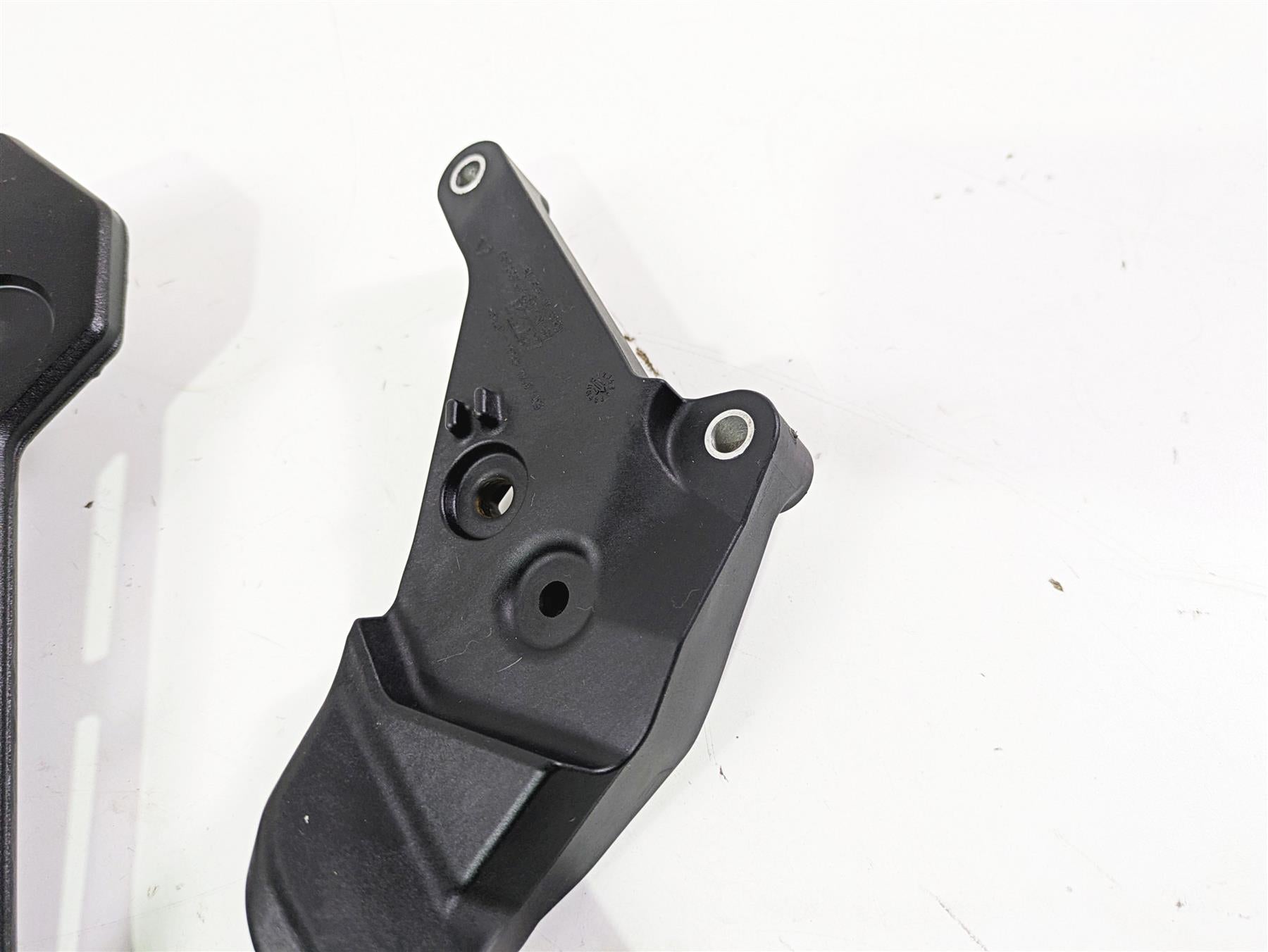 2018 KTM 1290 Super Adv S Rear Luggage Rack Holder & Grabs 6031201000033S {{ shop.shopifyCountryName }} - Mototech271