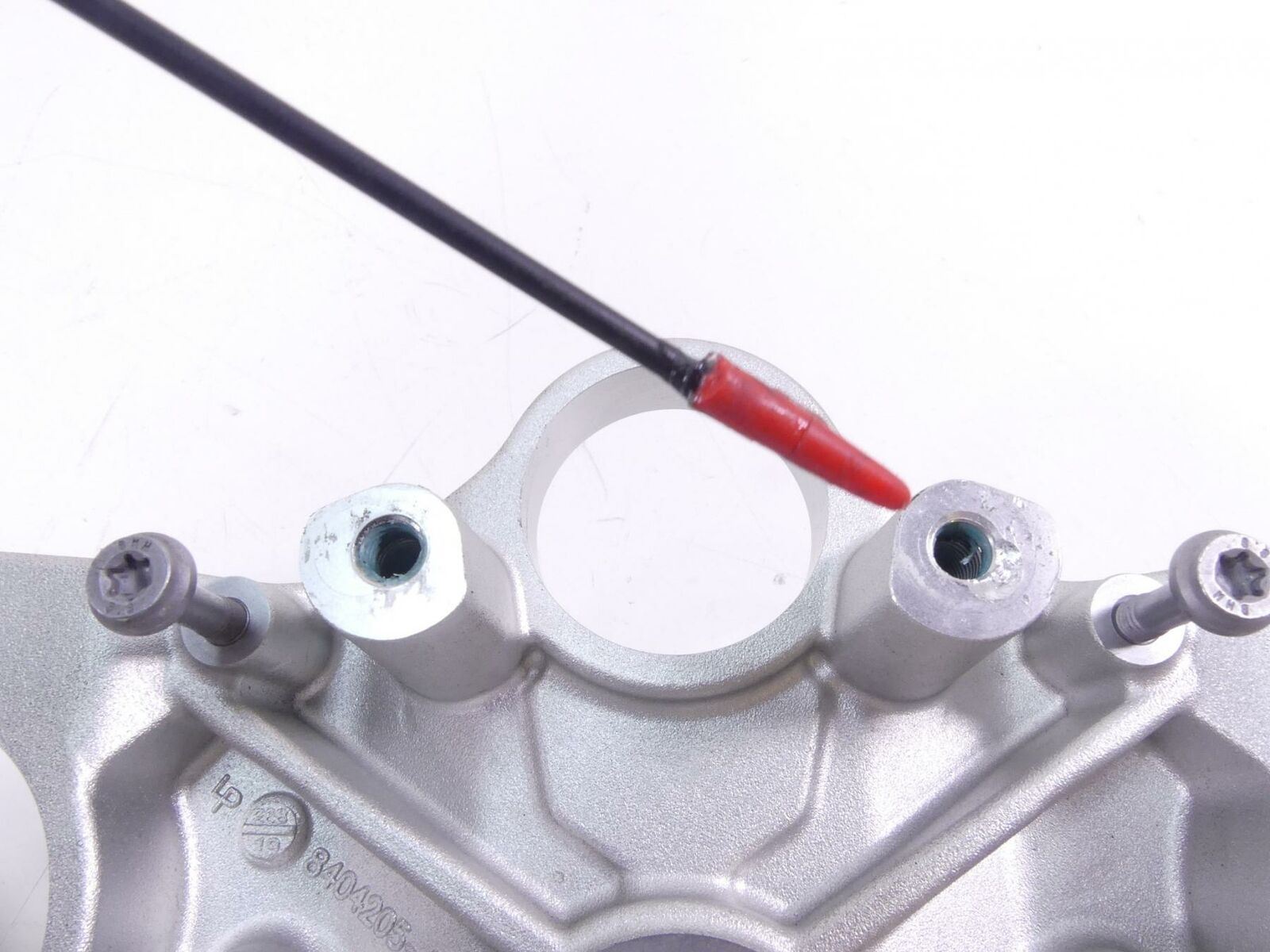 2020 BMW F900 R F900R K83 Upper Triple Tree Steering Clamp Risers 8404205 {{ shop.shopifyCountryName }} - Mototech271