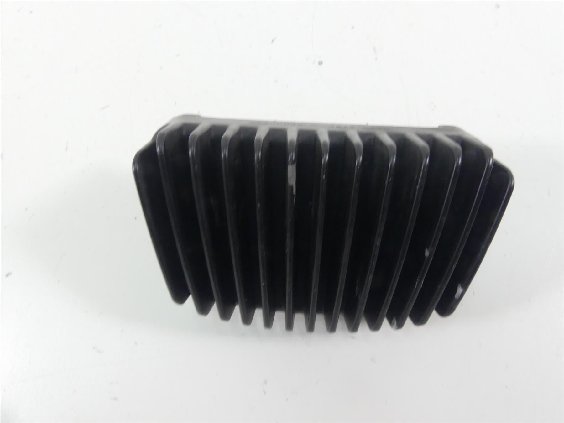2011 Harley FXDWG Dyna Wide Glide Rectifier Voltage Regulator 74700025 {{ shop.shopifyCountryName }} - Mototech271