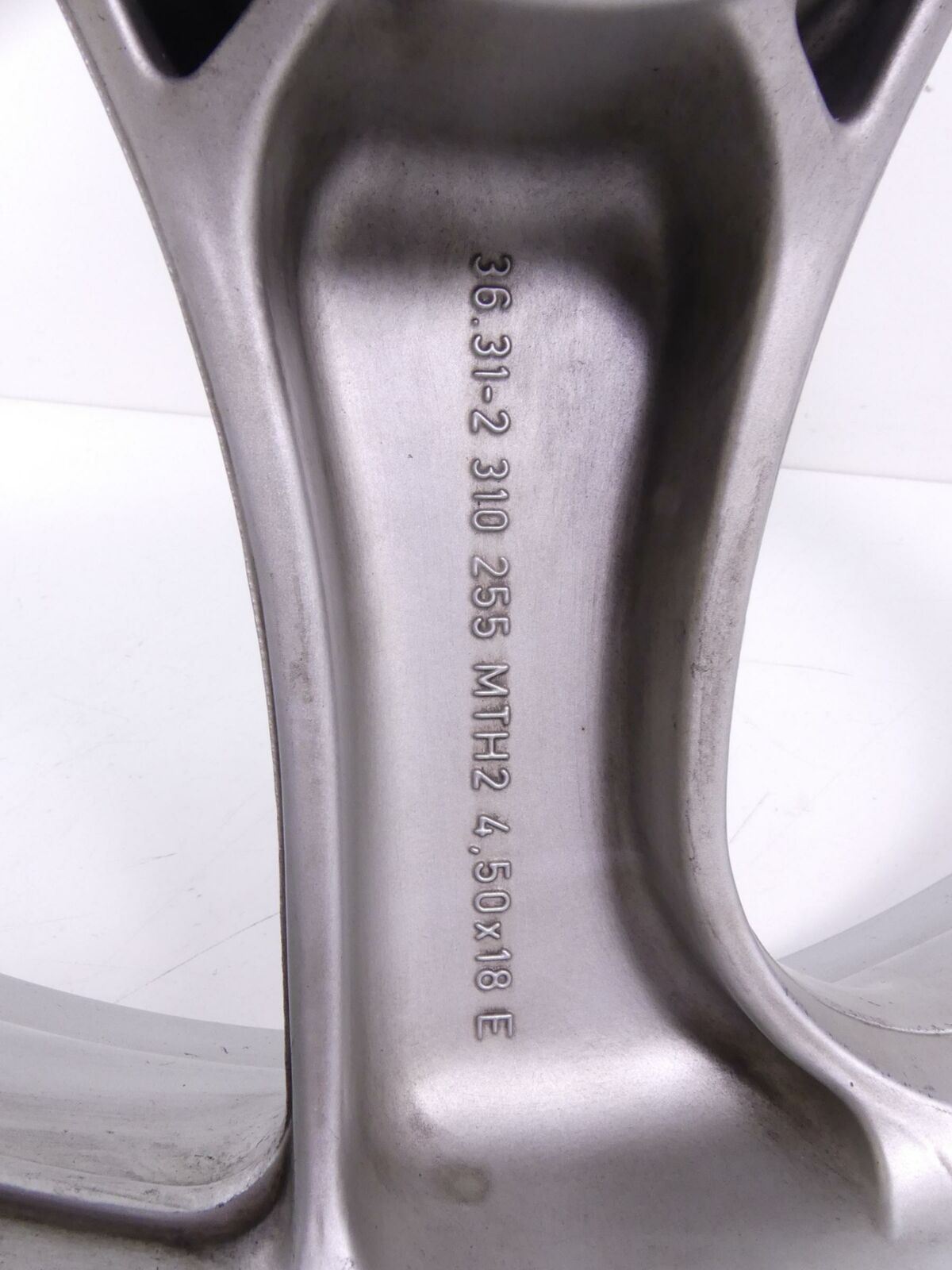 1995 BMW R1100RS 259S Nice Rear Wheel Rim 18x4.5 Straight 36312311275 {{ shop.shopifyCountryName }} - Mototech271