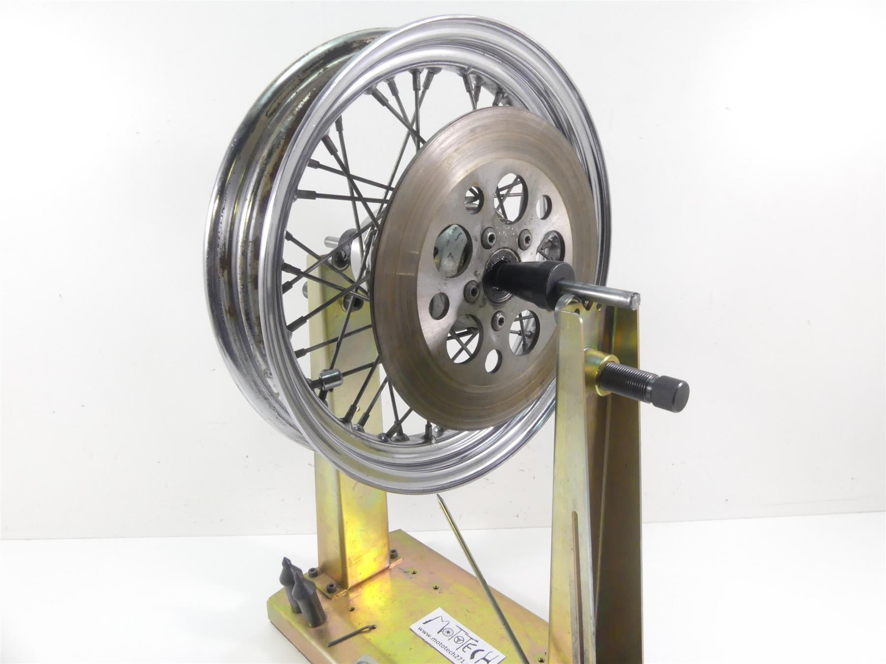 1999 Harley Dyna FXDL Low Rider Rear 16x3 Spoke Wheel Rim -Read 40975-86C {{ shop.shopifyCountryName }} - Mototech271