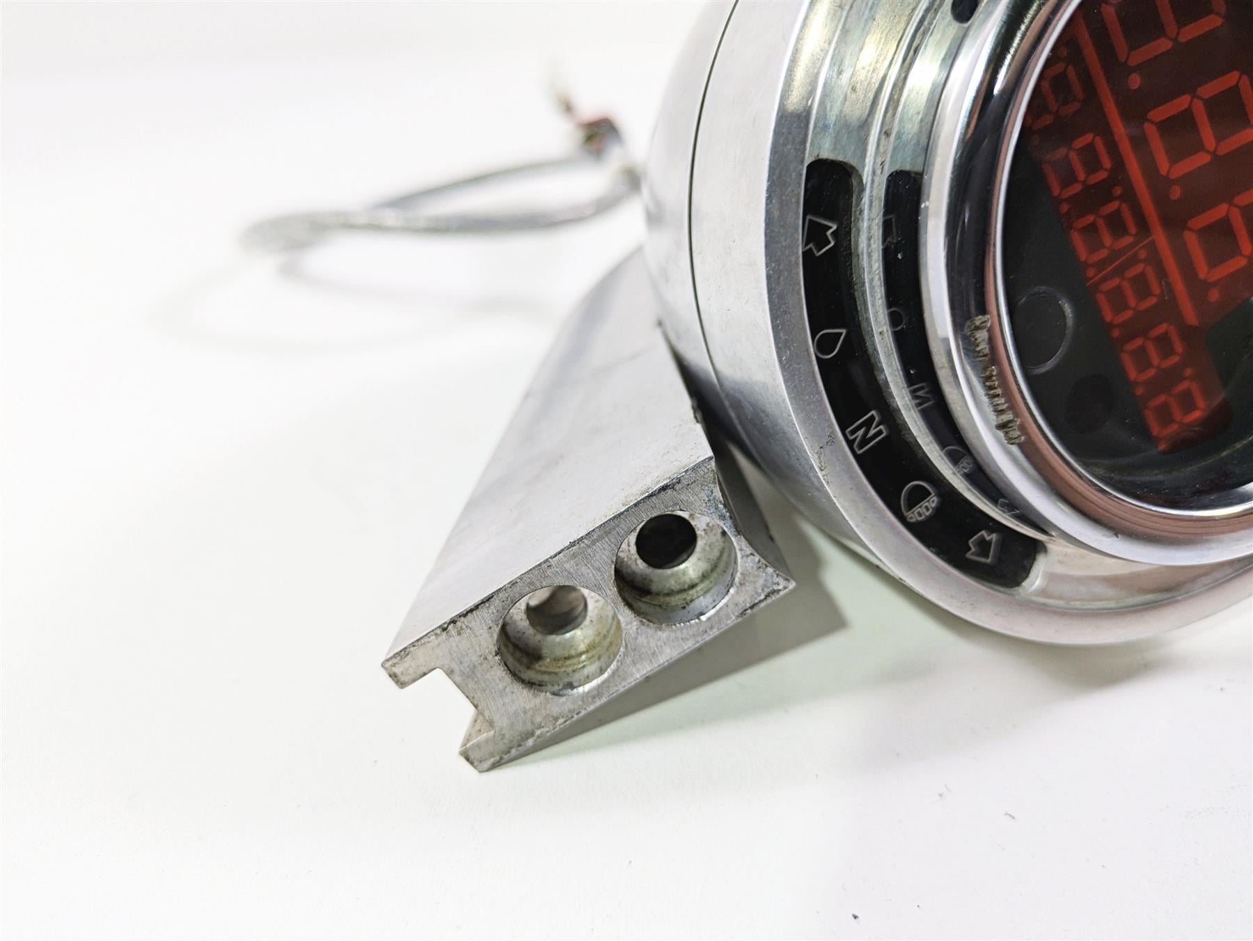 2004 Big Dog Chopper Speedometer Gauge Instrument & Housing READ 150-000008-01 {{ shop.shopifyCountryName }} - Mototech271