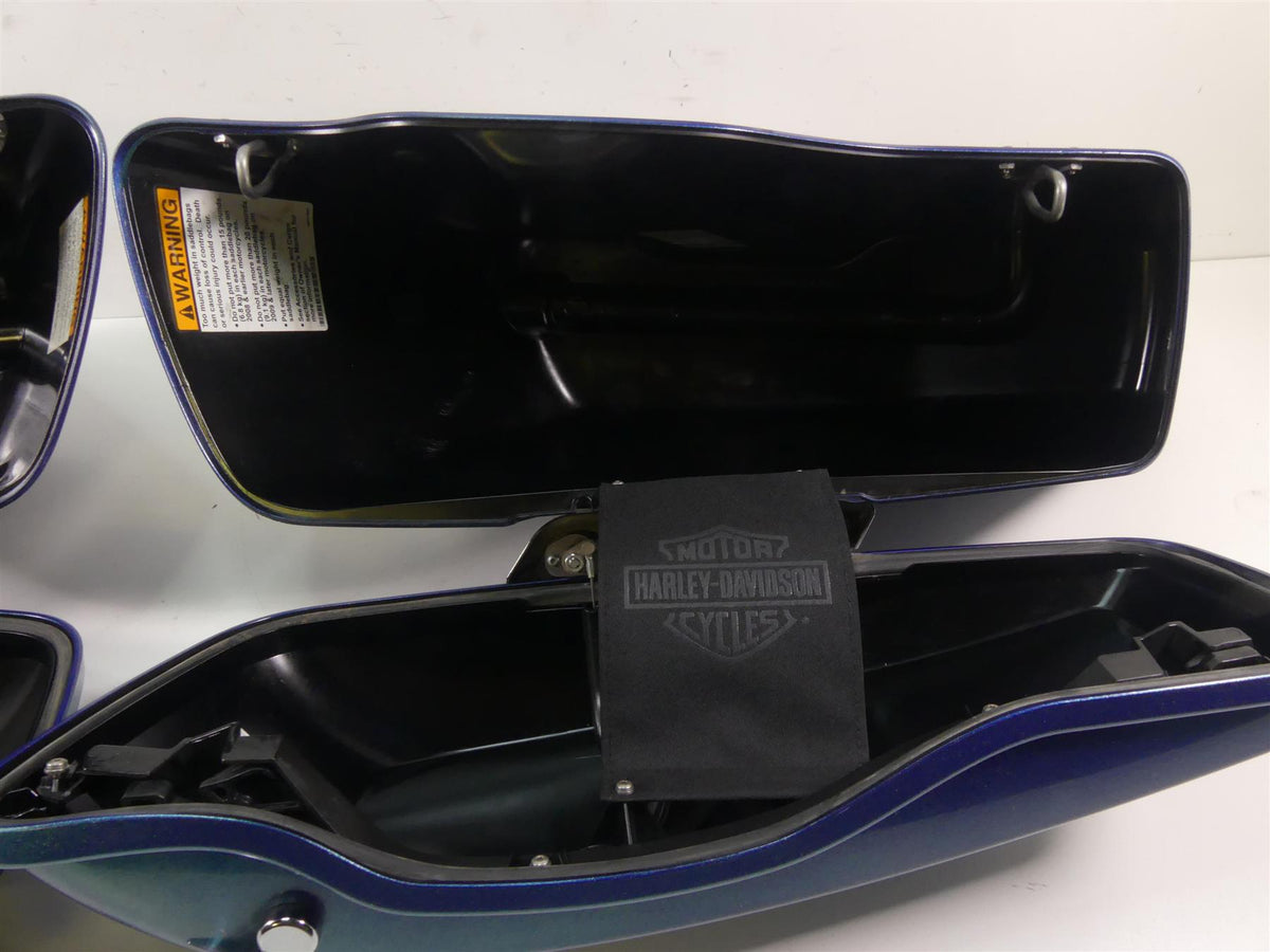 2014 Harley Touring FLHTK Electra Glide Saddle Bag Saddlebag Set 90200412 {{ shop.shopifyCountryName }} - Mototech271