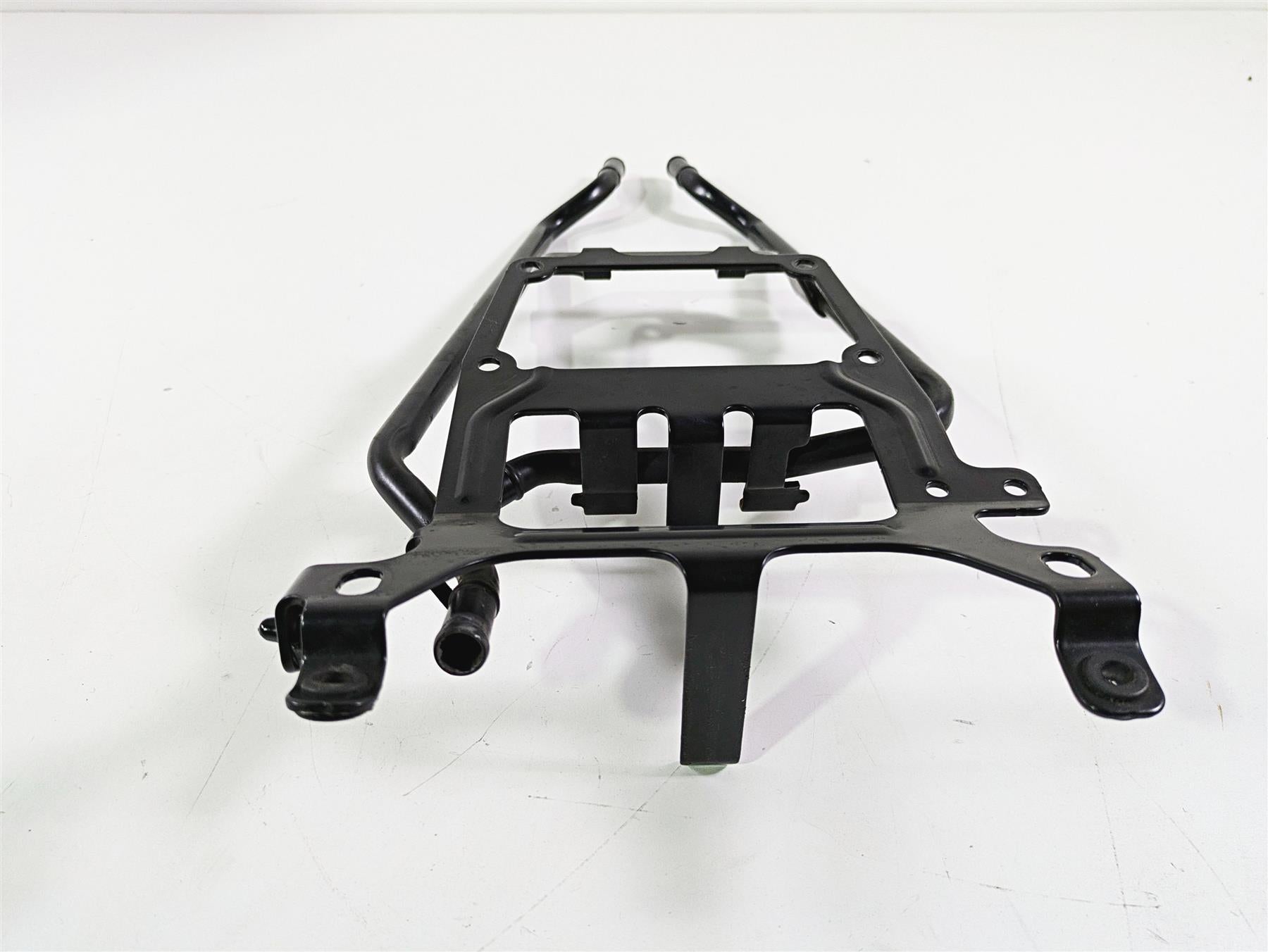 2017 Harley Touring FLHTKSE CVO E-Glide Coolant Crossover Hose Mount 12700091A {{ shop.shopifyCountryName }} - Mototech271