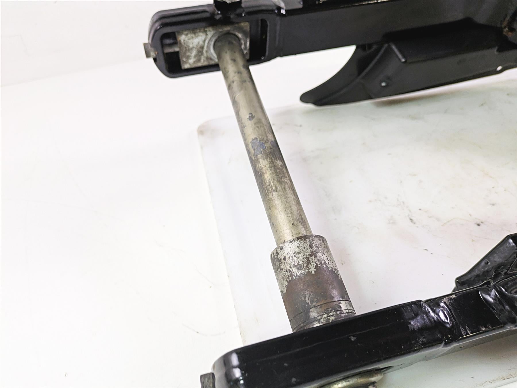 2015 Harley FXDF Dyna Fat Bob Rear Swingarm & Belt Guards 47820-10 {{ shop.shopifyCountryName }} - Mototech271