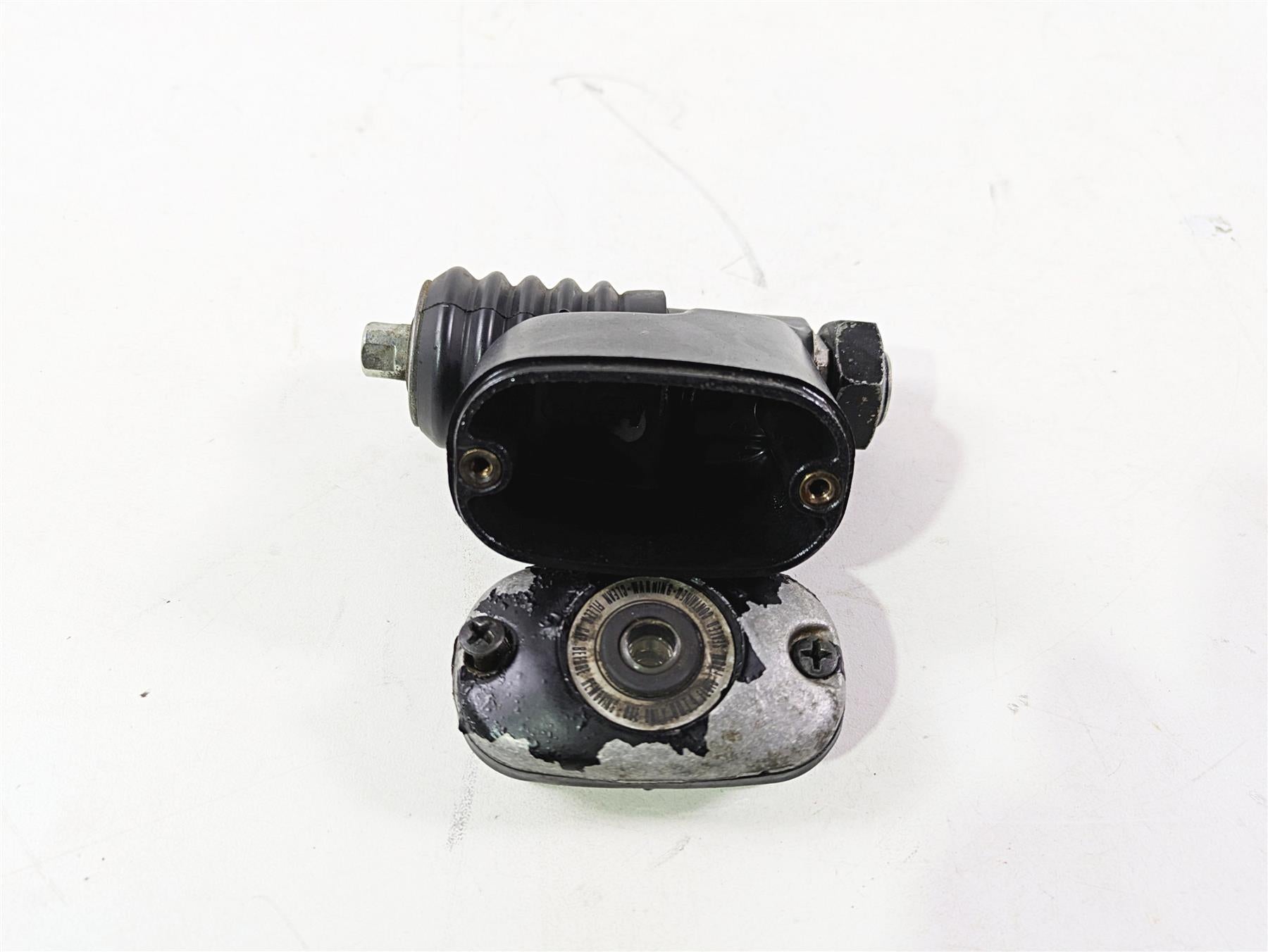 2008 Harley FXDL Dyna Low Rider 105TH Rear Brake Master Cylinder 42474-08 {{ shop.shopifyCountryName }} - Mototech271