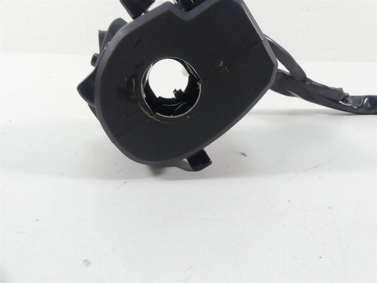 2019 Kawasaki ZX1400 ZX-14R Ninja Left Hand Blinker Control Switch 46091-0331 {{ shop.shopifyCountryName }} - Mototech271