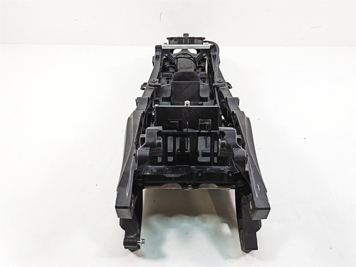2022 Suzuki GSXR 750 Subframe Inner Fender Set 41211-14J00-YUG 41221-14J00-YUG {{ shop.shopifyCountryName }} - Mototech271