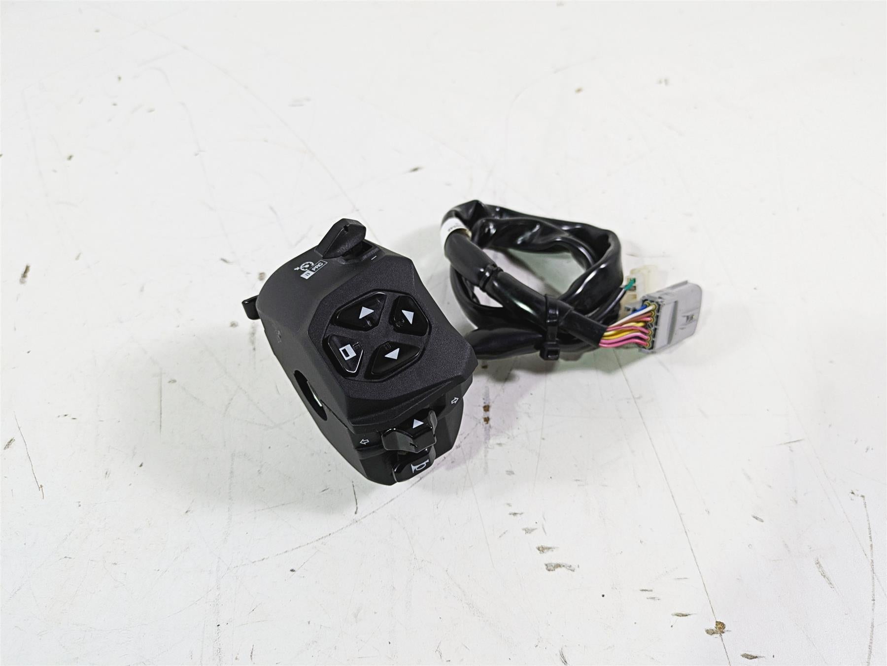 2021 Aprilia RS660 Select Cruise Left Hand Control Switch 2D000548 {{ shop.shopifyCountryName }} - Mototech271