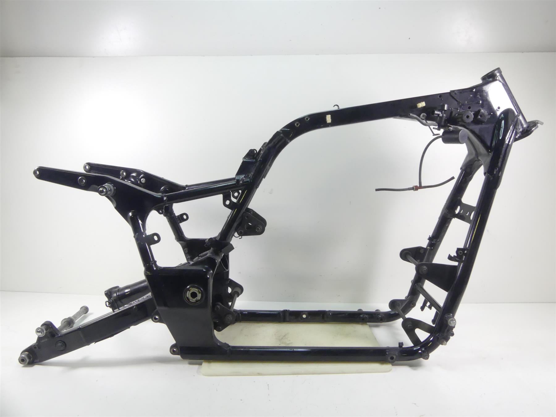 2005 Honda V-Twin VTX1800 S3 Straight Main Frame Chassis Swingarm + Clean Texas Title - 50100-MCV-R10 {{ shop.shopifyCountryName }} - Mototech271