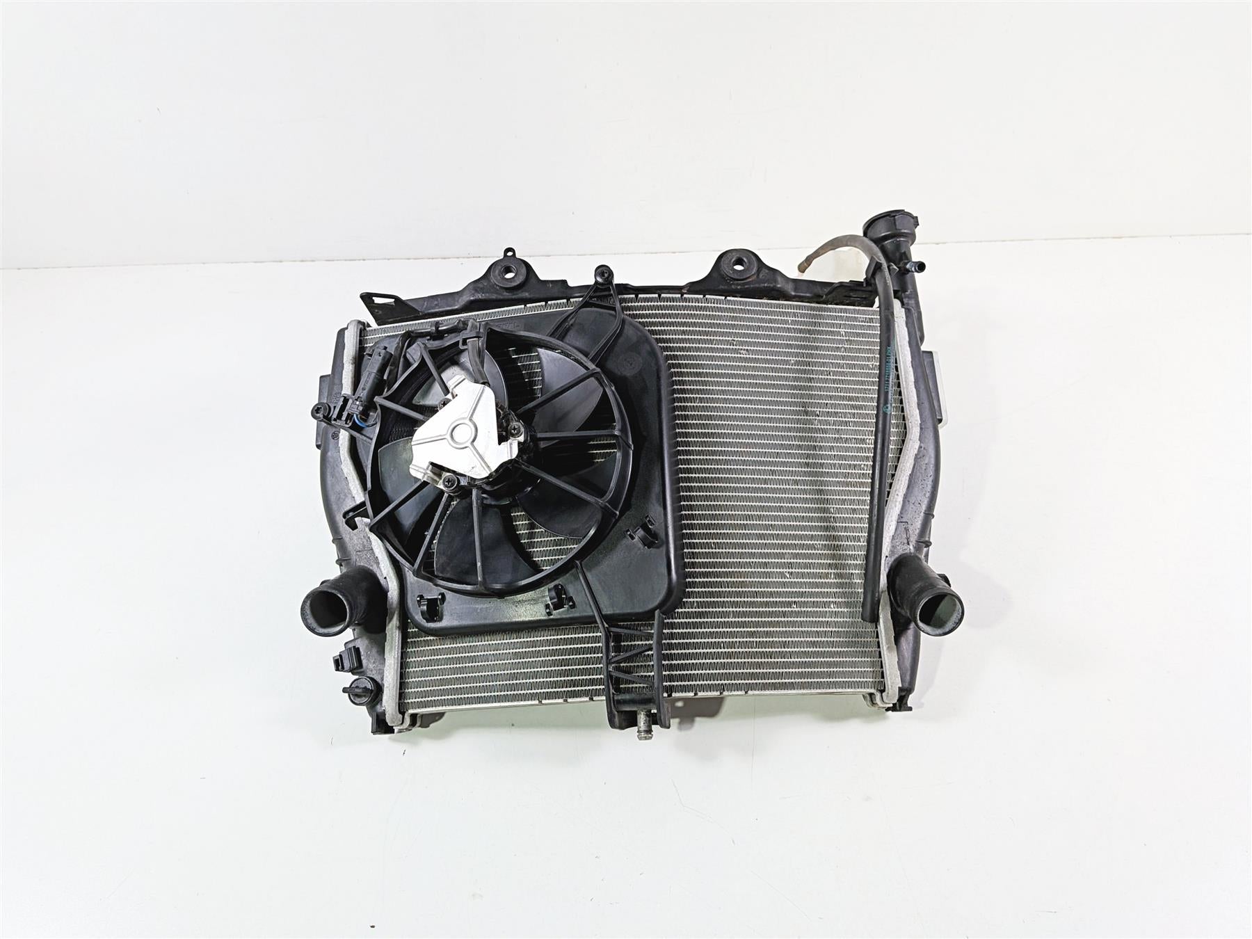 2016 BMW S1000RR K46 Radiator Fans Reservoir And Hoses 17118546822-Mototech271