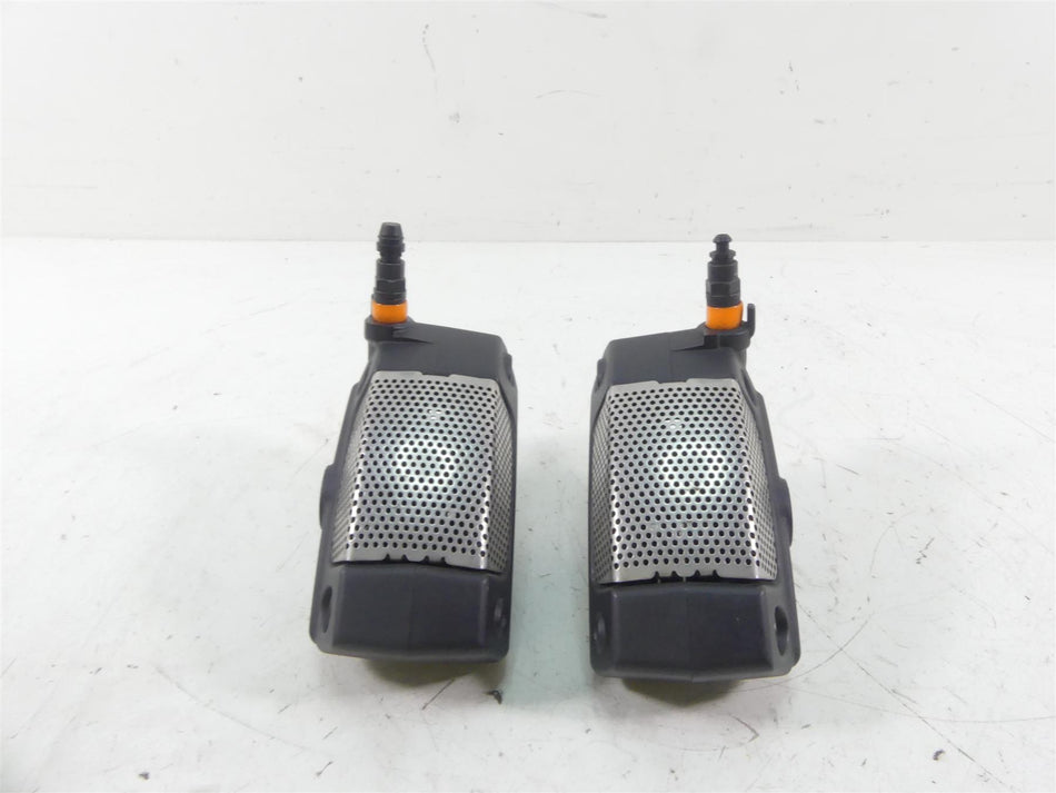 2013 Harley Touring FLHX Street Glide Front Brake Caliper Set 43027-08 44023-08 {{ shop.shopifyCountryName }} - Mototech271