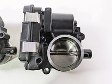 Load image into Gallery viewer, 2019 BMW R1250RT K52 Throttle Body Bodies Set 13548568757 | Mototech271
