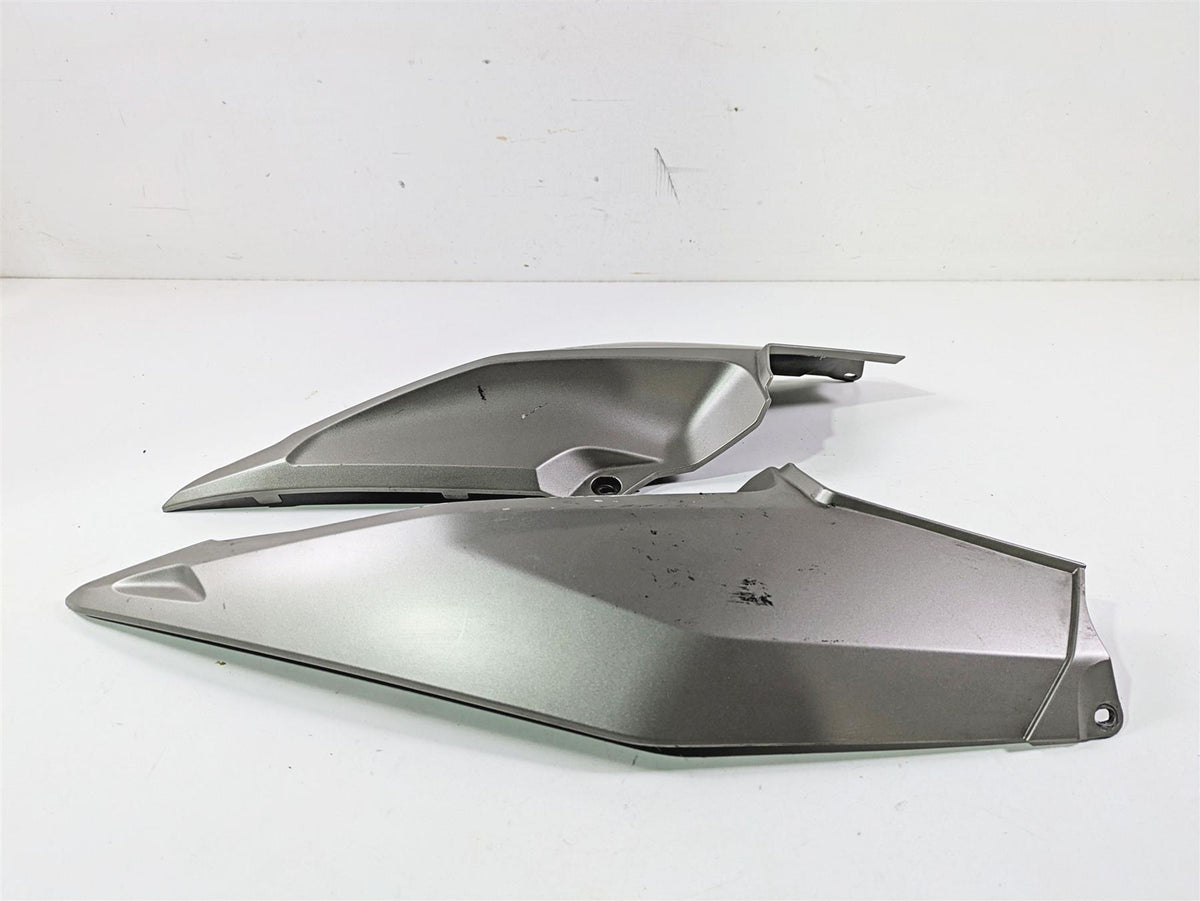 2014 BMW K1600 GTL K48 Upper Tank Side Cover Fairing Set 46637710454 {{ shop.shopifyCountryName }} - Mototech271