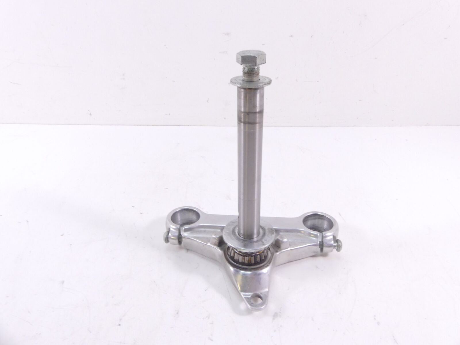 2001 Harley Davidson Sportster XL883 Lower Triple Tree Yoke 39Mm 45563-87 {{ shop.shopifyCountryName }} - Mototech271