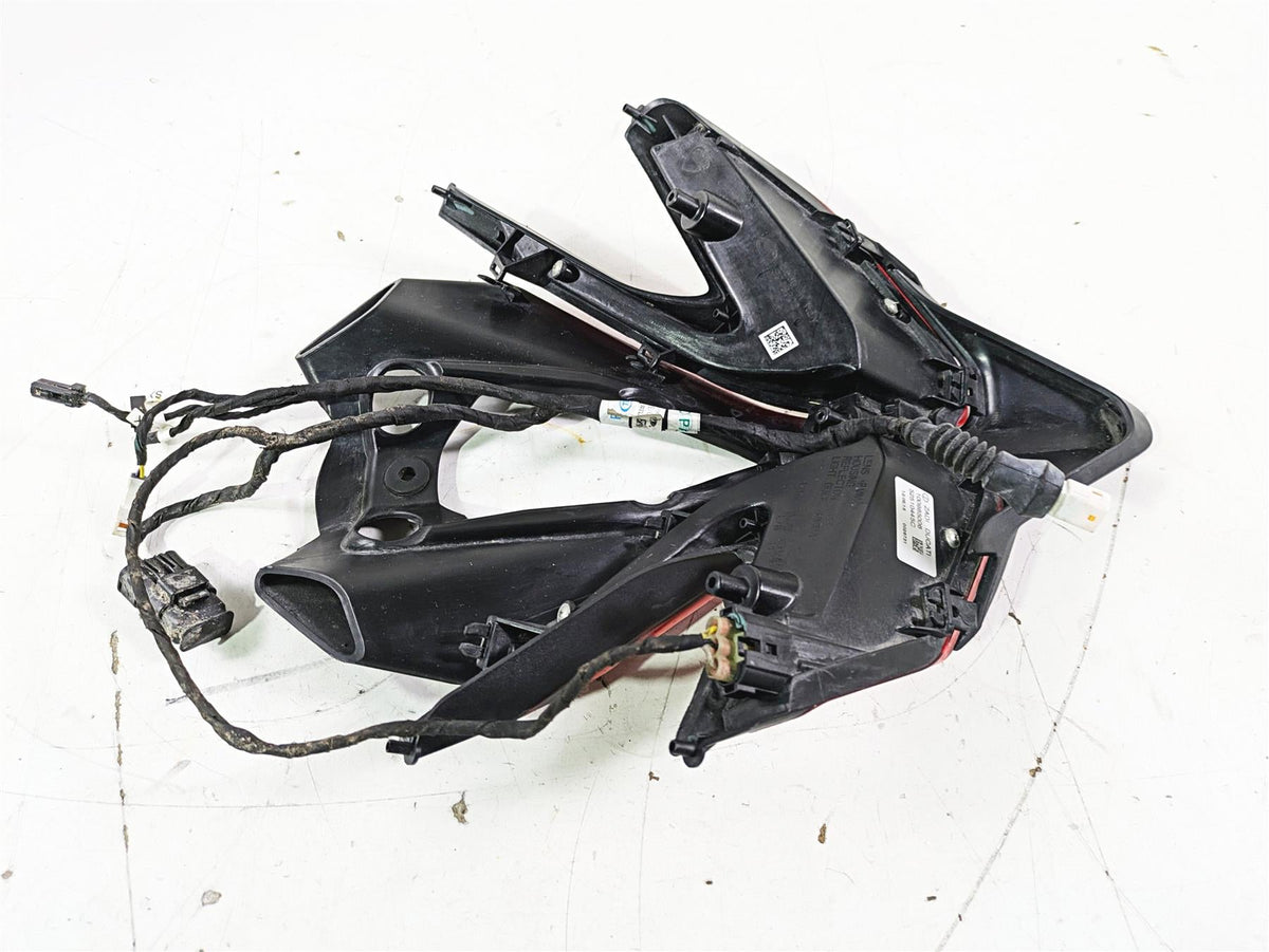 2015 Ducati Panigale 1299 S Taillight Tail Light & Cover 52510445C {{ shop.shopifyCountryName }} - Mototech271