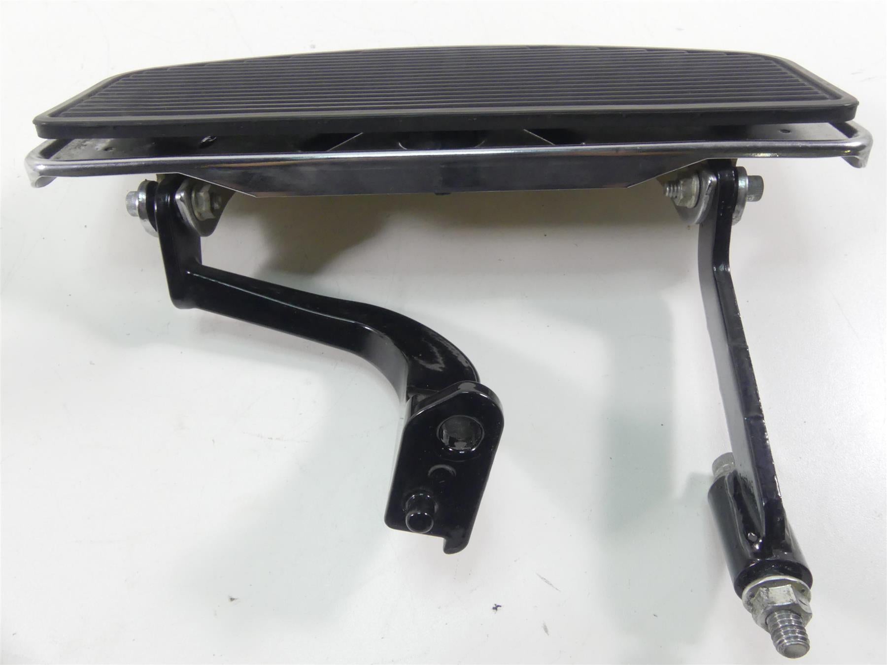 2016 Harley Touring FLHTP Electra Glide Left Floor Board & Shifter 50622-09 {{ shop.shopifyCountryName }} - Mototech271
