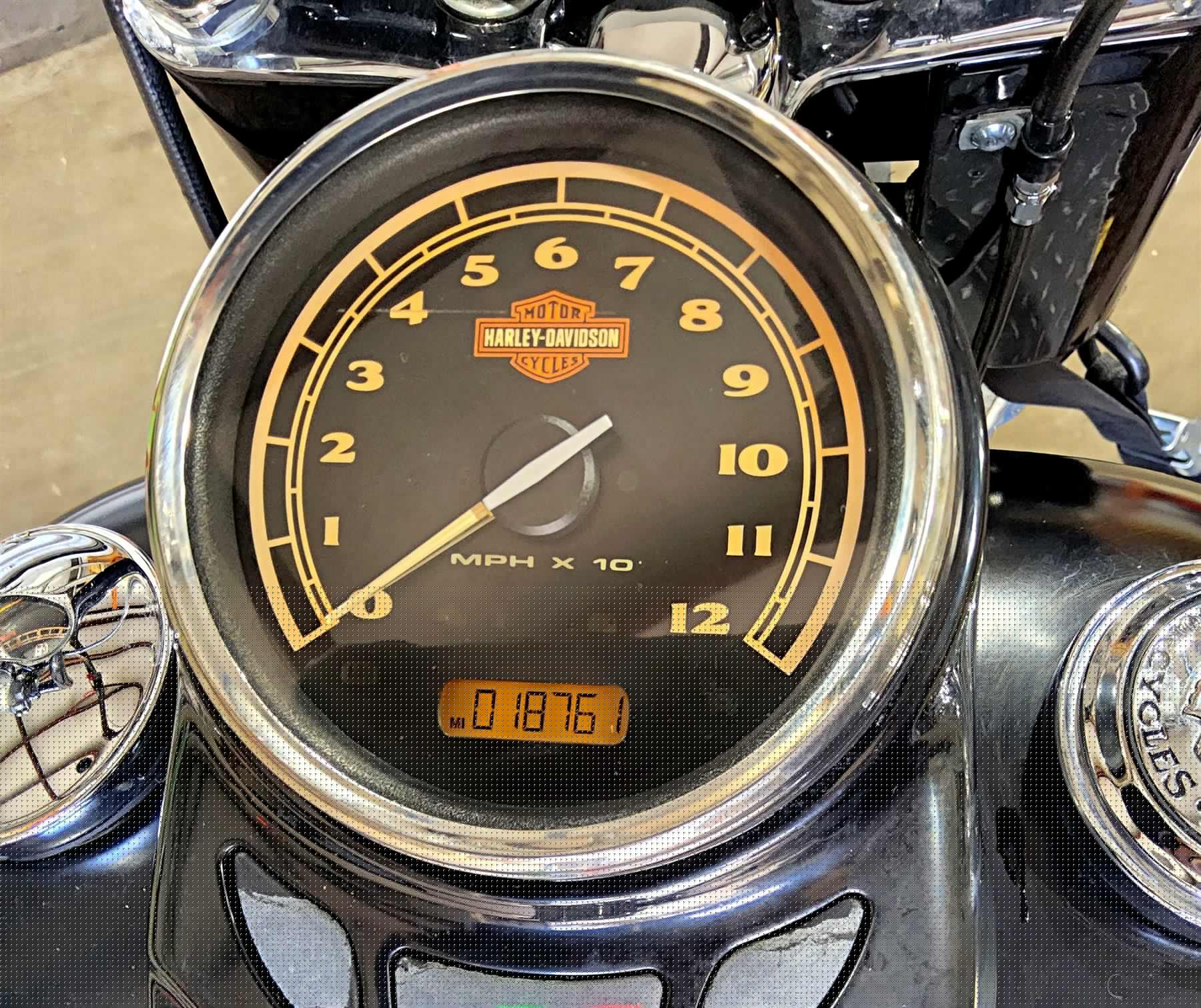 2016 Harley Softail FLS Slim Tachometer Tach Gauge Instrument - 18k 70700-11B {{ shop.shopifyCountryName }} - Mototech271