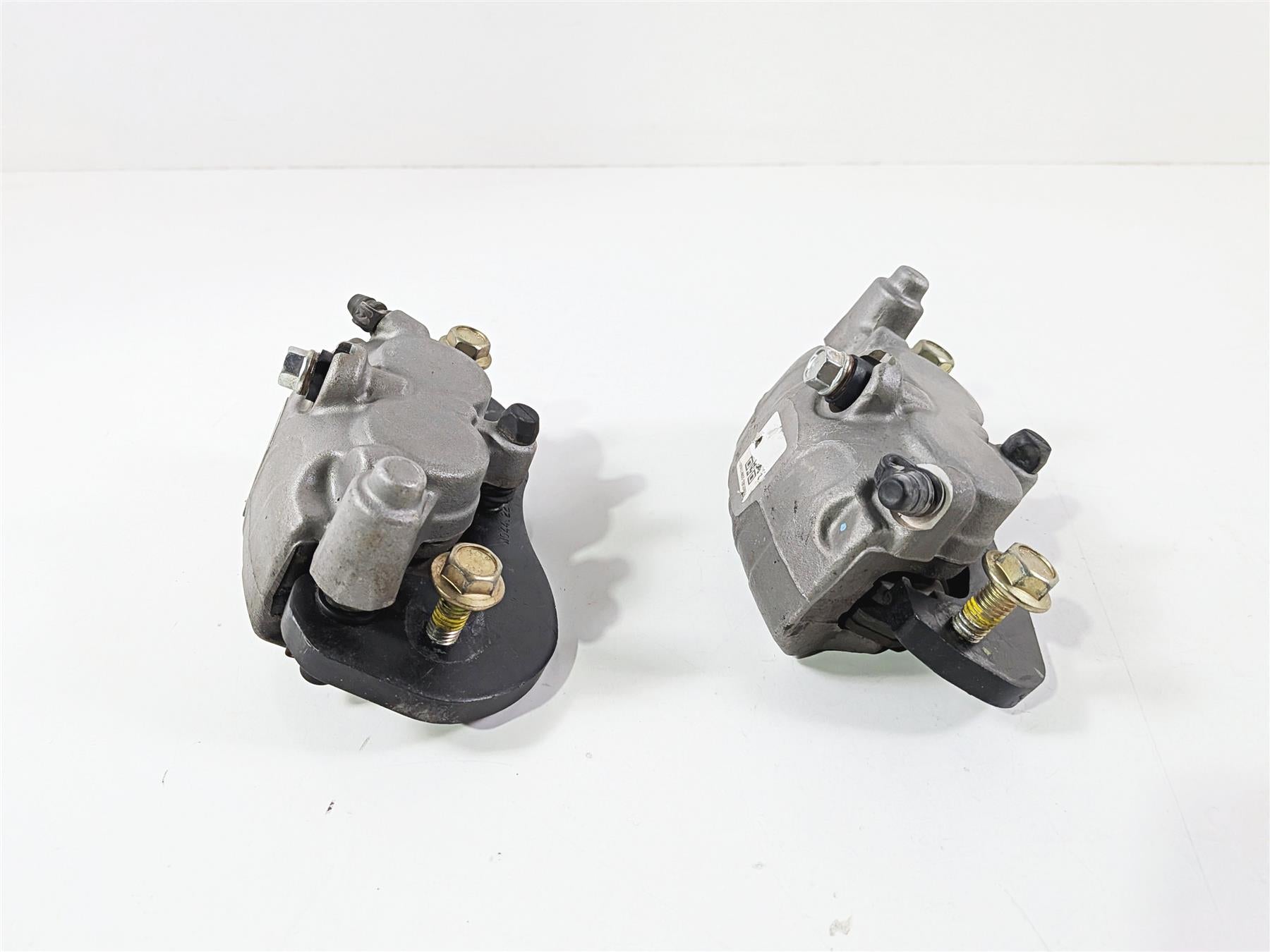 2018 Can Am Maverick X3 XRS Turbo R Front Brake Caliper Set 705601462 705601463-Mototech271