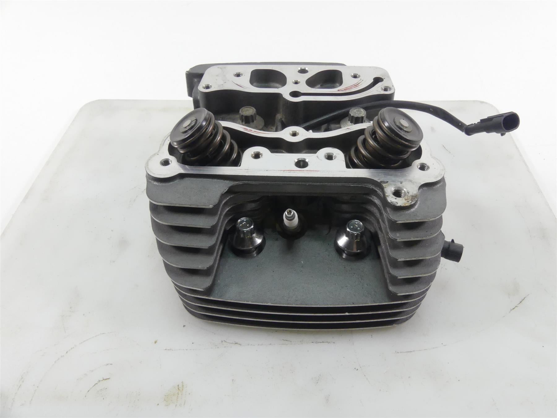 2009 Harley Dyna FXDF SE CVO Fat Bob 110 Front Cylinder Head -Read 17328-08A {{ shop.shopifyCountryName }} - Mototech271