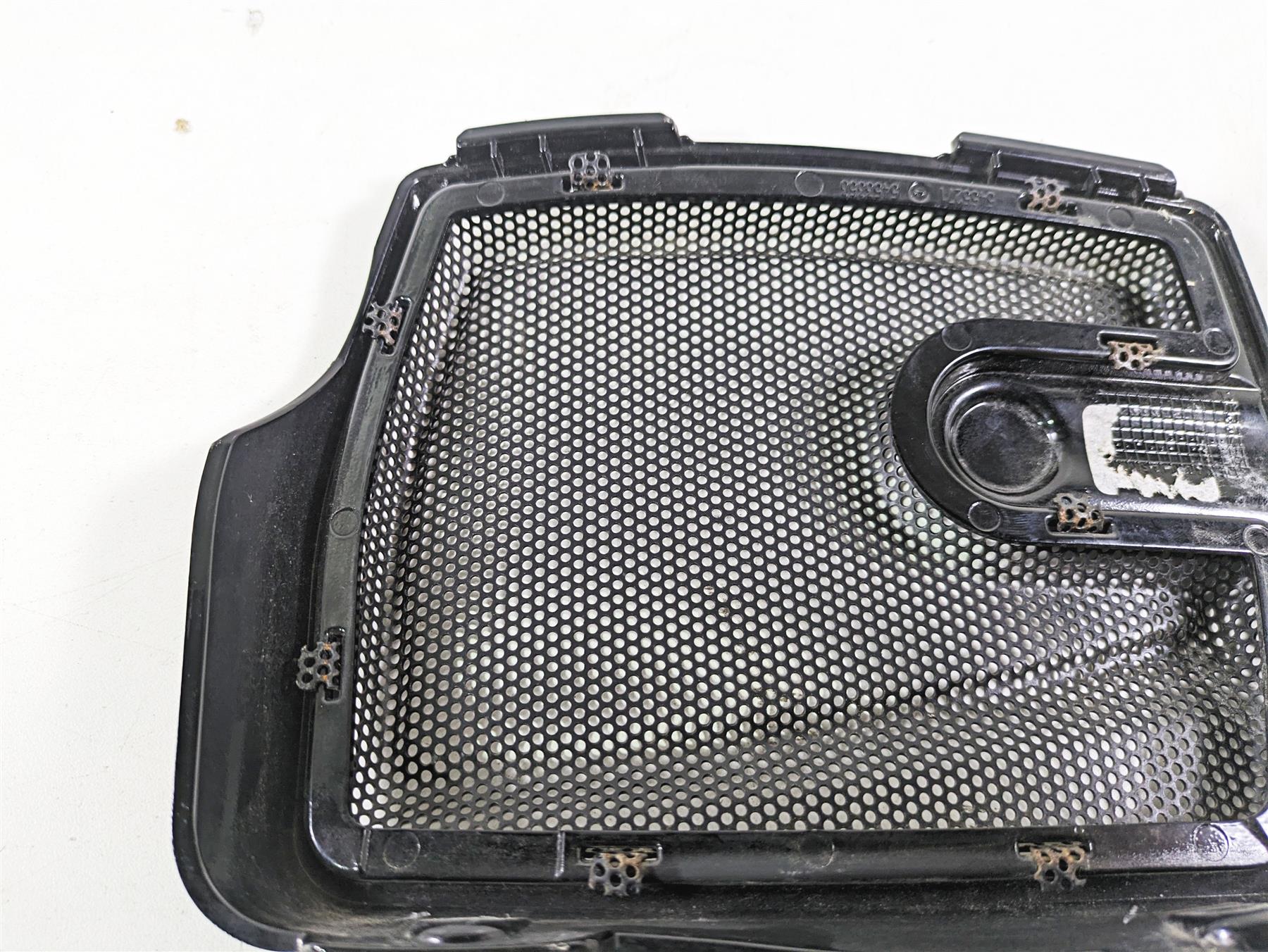 2018 Indian Chieftain Dark Horse Front Left Speaker Cover Fairing 5453353 {{ shop.shopifyCountryName }} - Mototech271
