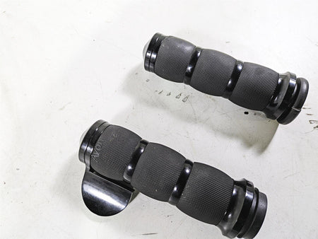 2017 Harley Touring FLTRXS Road Glide Avon Air Cushion Hand Grips AIR-90-AN-B-FL {{ shop.shopifyCountryName }} - Mototech271