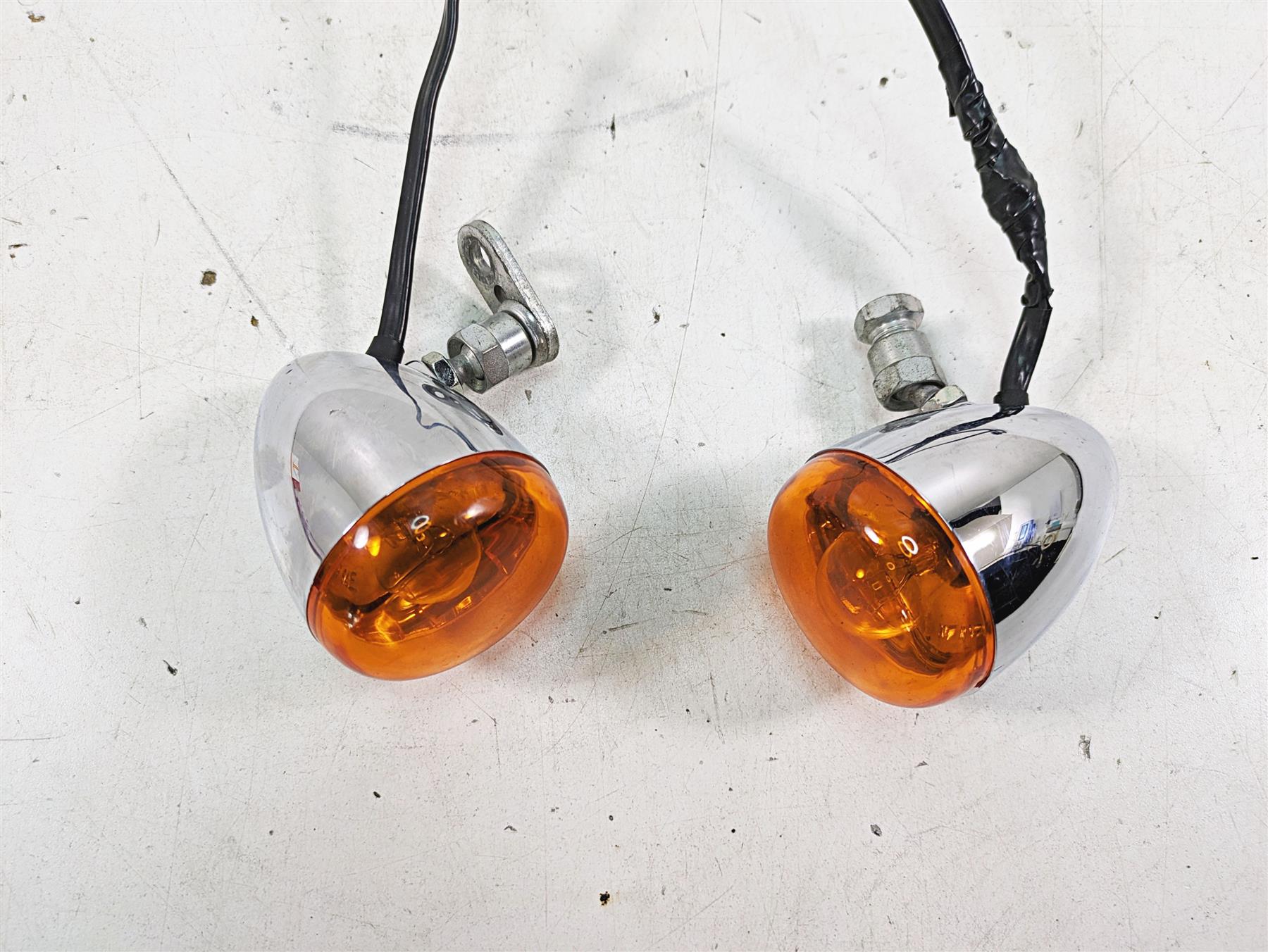 2006 Harley FLSTI Softail Heritage Front Blinker Turn Signal Set - Read 68972-00 {{ shop.shopifyCountryName }} - Mototech271