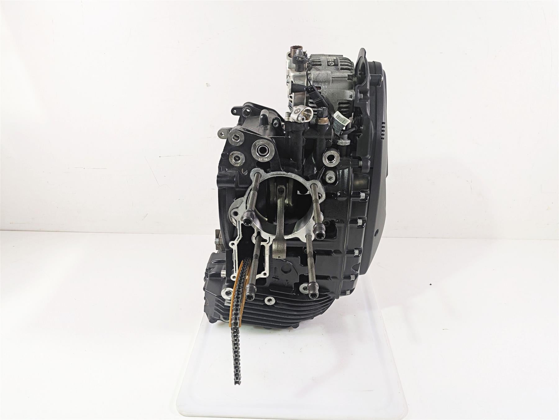 2022 BMW RnineT Pure K22 Lower Engine Bottom End Crankcase - 9k 11117710369 {{ shop.shopifyCountryName }} - Mototech271