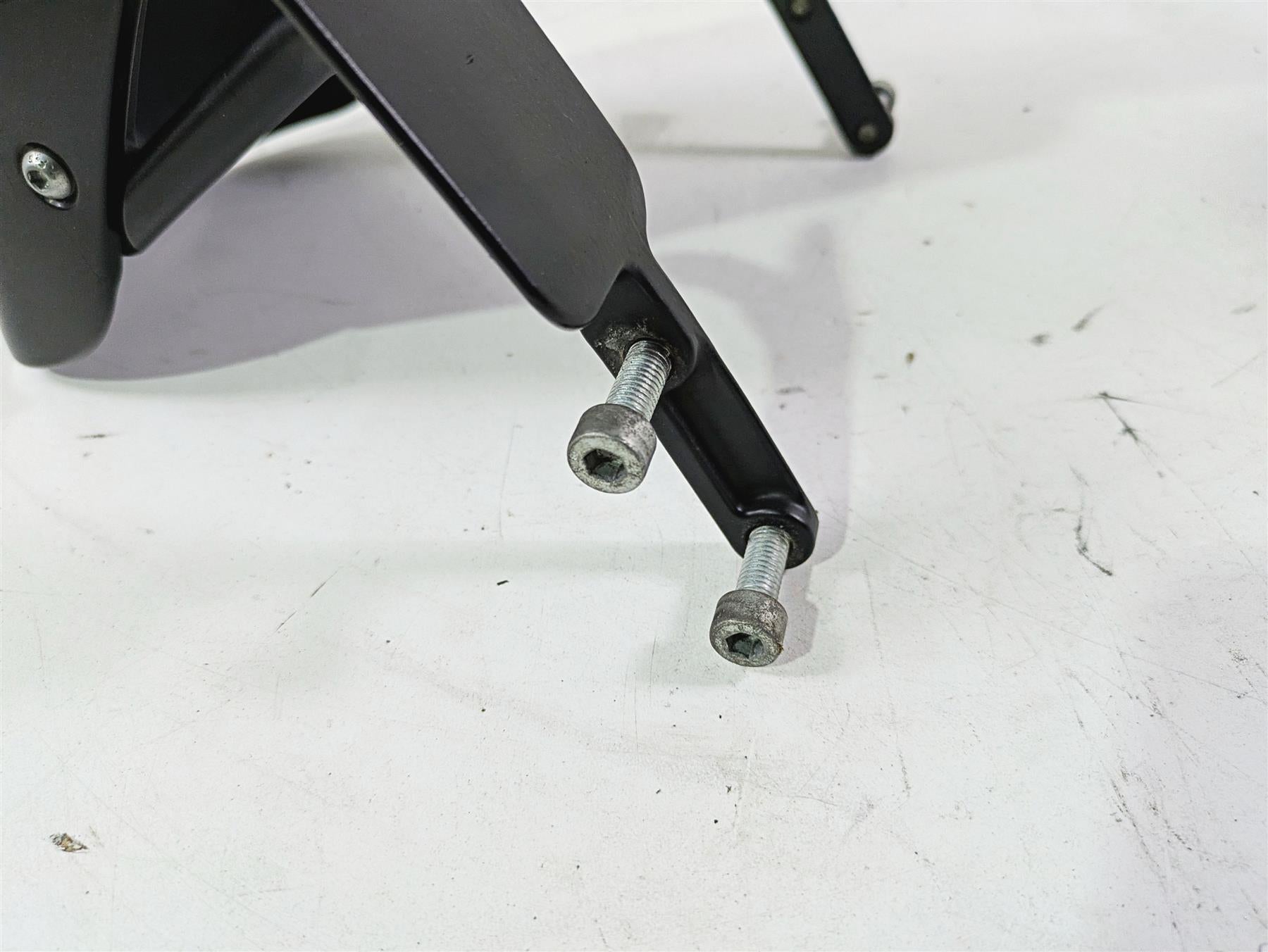 2013 Harley VRSCF Muscle Rod Front Fender & Bracket - Dent - Read 59024-09 {{ shop.shopifyCountryName }} - Mototech271