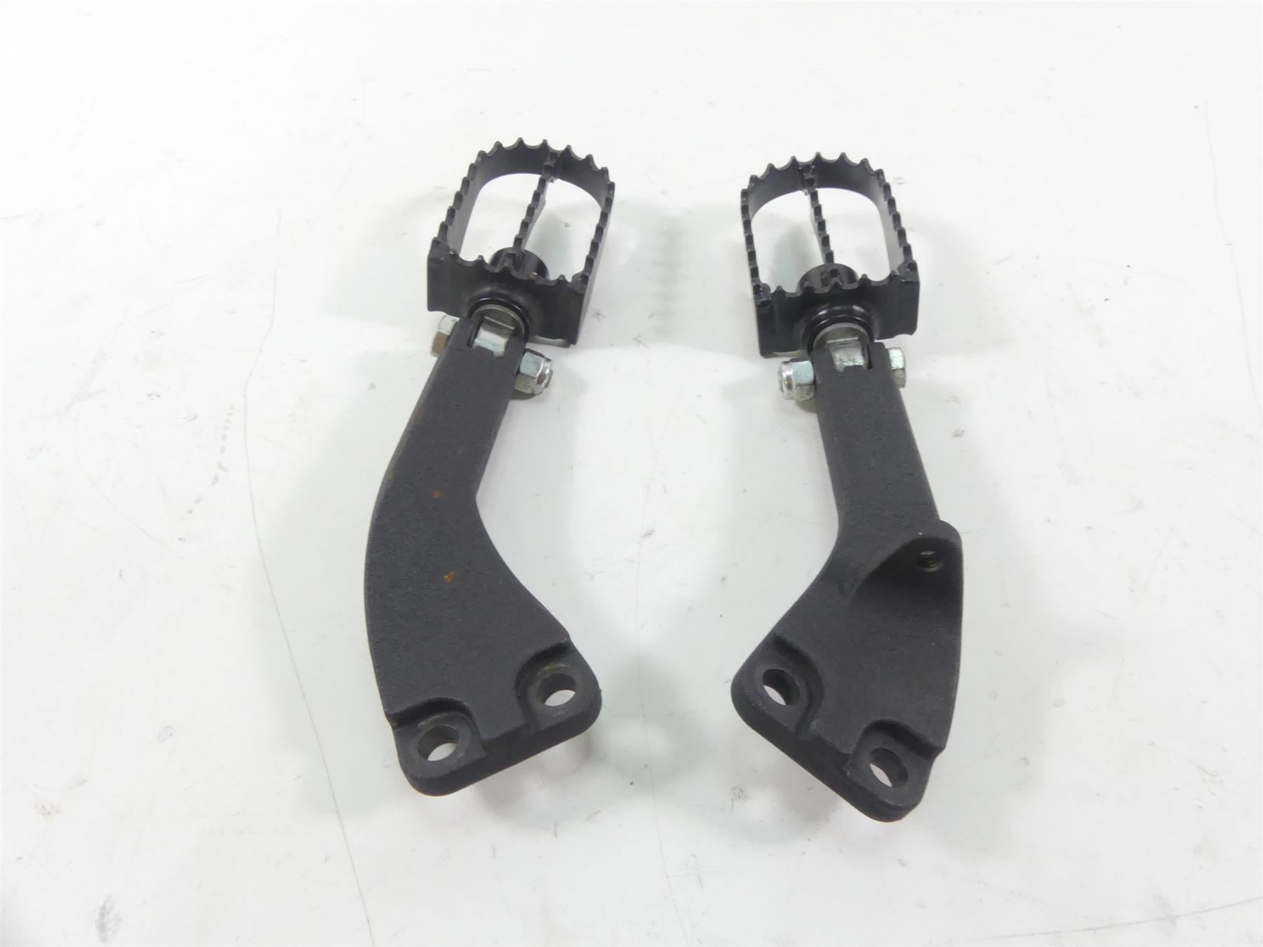 2016 Harley FXDLS Dyna Low Rider Rear Passenger Footpeg Foot Peg Set 49224-06A {{ shop.shopifyCountryName }} - Mototech271