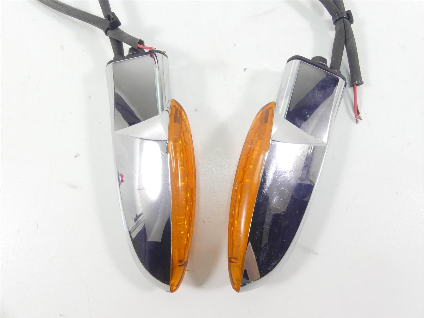 2015 Victory Cross Country Tour Front Blinker Turn Signal Indicator Set 2411114 {{ shop.shopifyCountryName }} - Mototech271