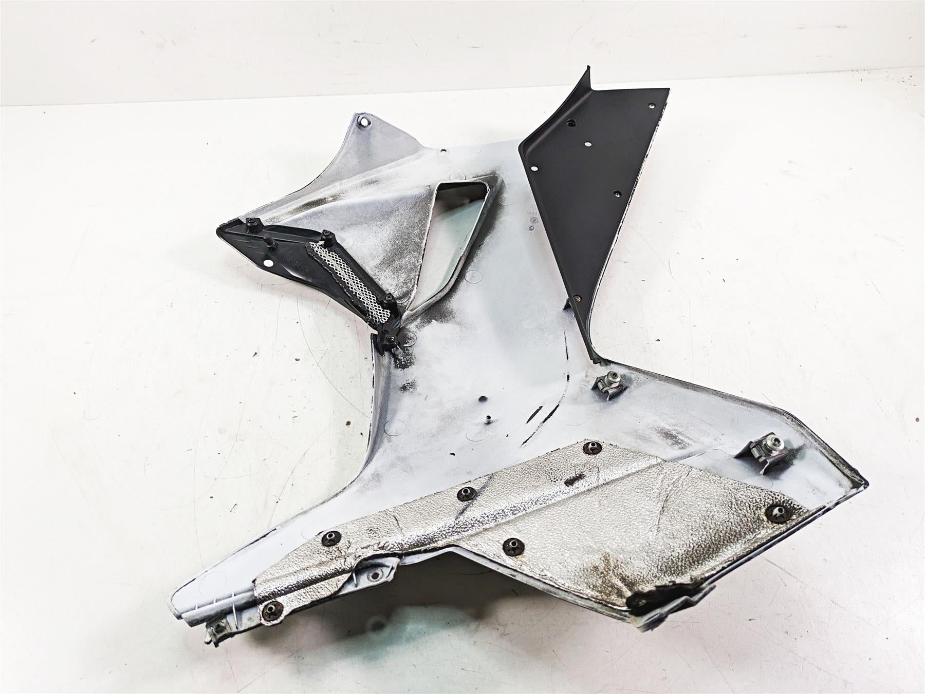 2013 MV Agusta F3 675 ERA Left Side Main Fairing Cover Cowl 8000B5457 8000B5459 {{ shop.shopifyCountryName }} - Mototech271