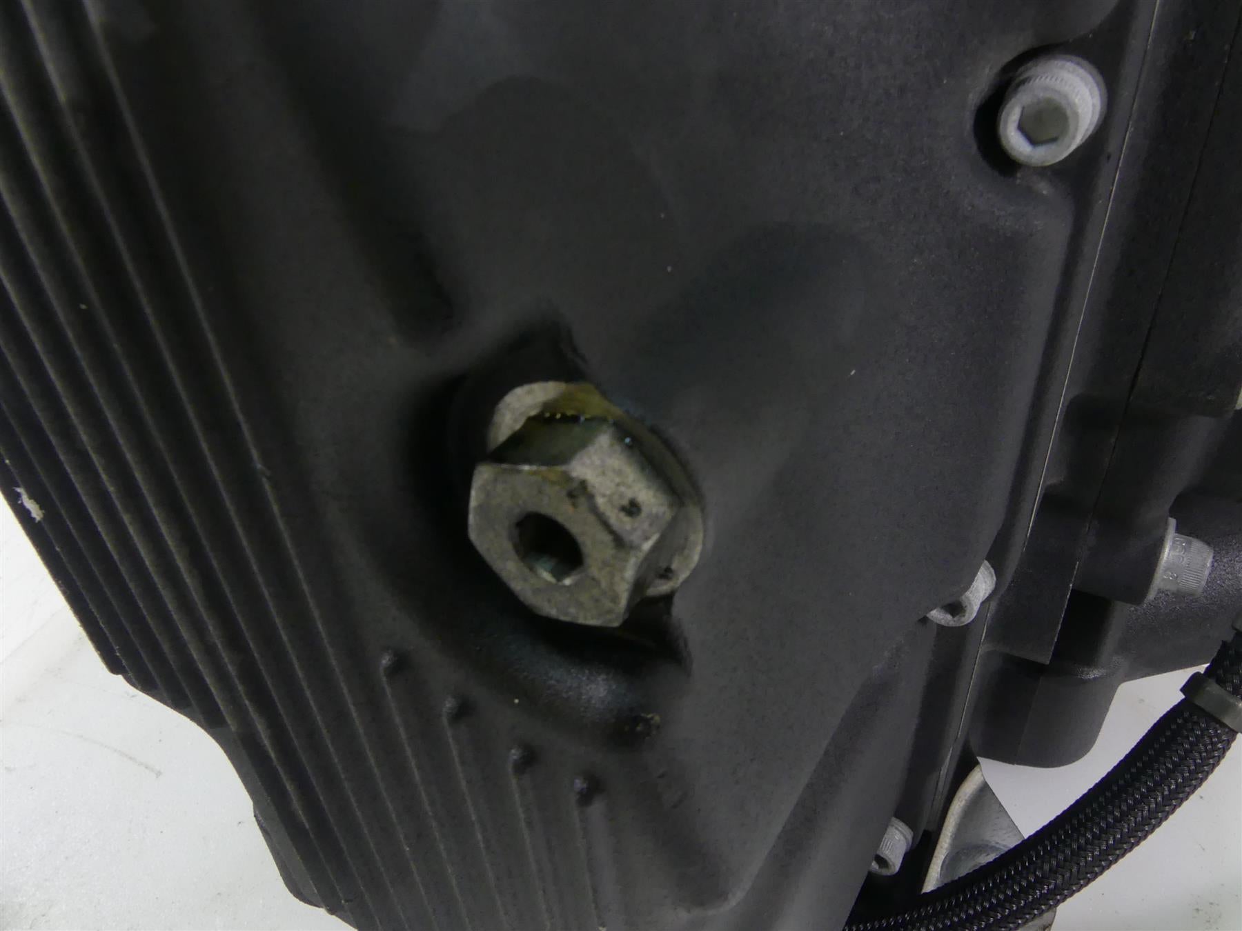 2015 Harley FXDF Dyna Fat Bob 6-Speed Transmission Tranny Gear Box 33083-10A {{ shop.shopifyCountryName }} - Mototech271