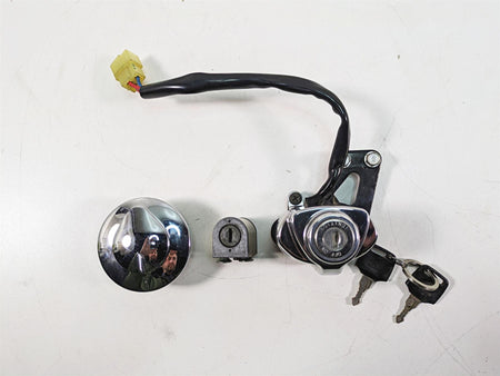 2006 Honda V-Twin VTX1300 R Ignition Switch Key Lock Tank Cap Set 35010-MEA-740 {{ shop.shopifyCountryName }} - Mototech271