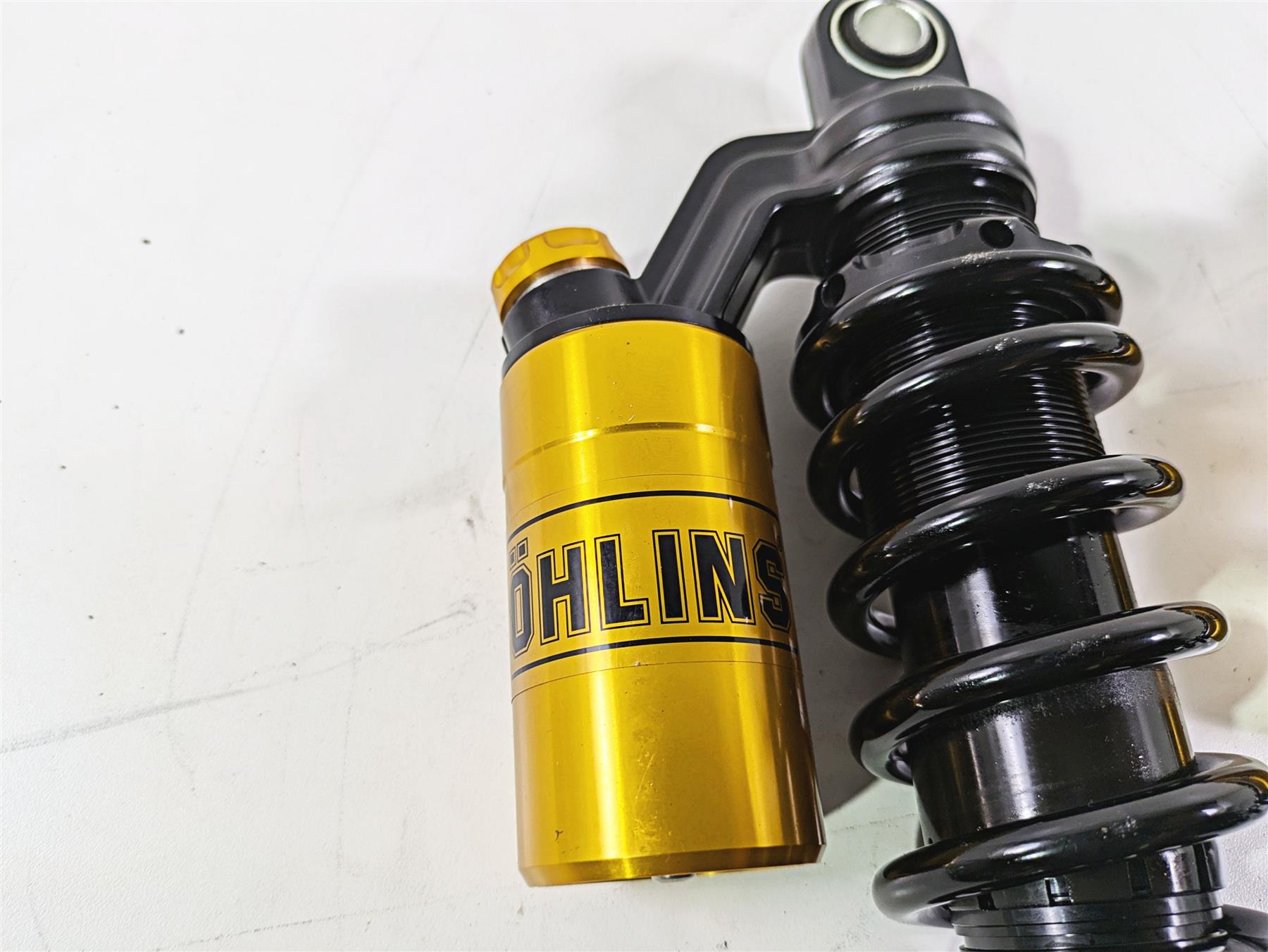 2017 Harley Dyna FXDB Street Bob Ohlins STX36 Blackline Piggyback Shocks HD764LE {{ shop.shopifyCountryName }} - Mototech271