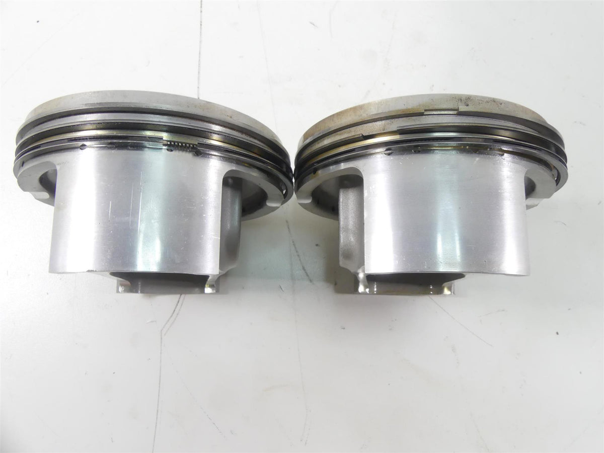 2004 Aprilia RSV1000 R Mille Cylinder Jugs & Piston Set AP0613418 {{ shop.shopifyCountryName }} - Mototech271