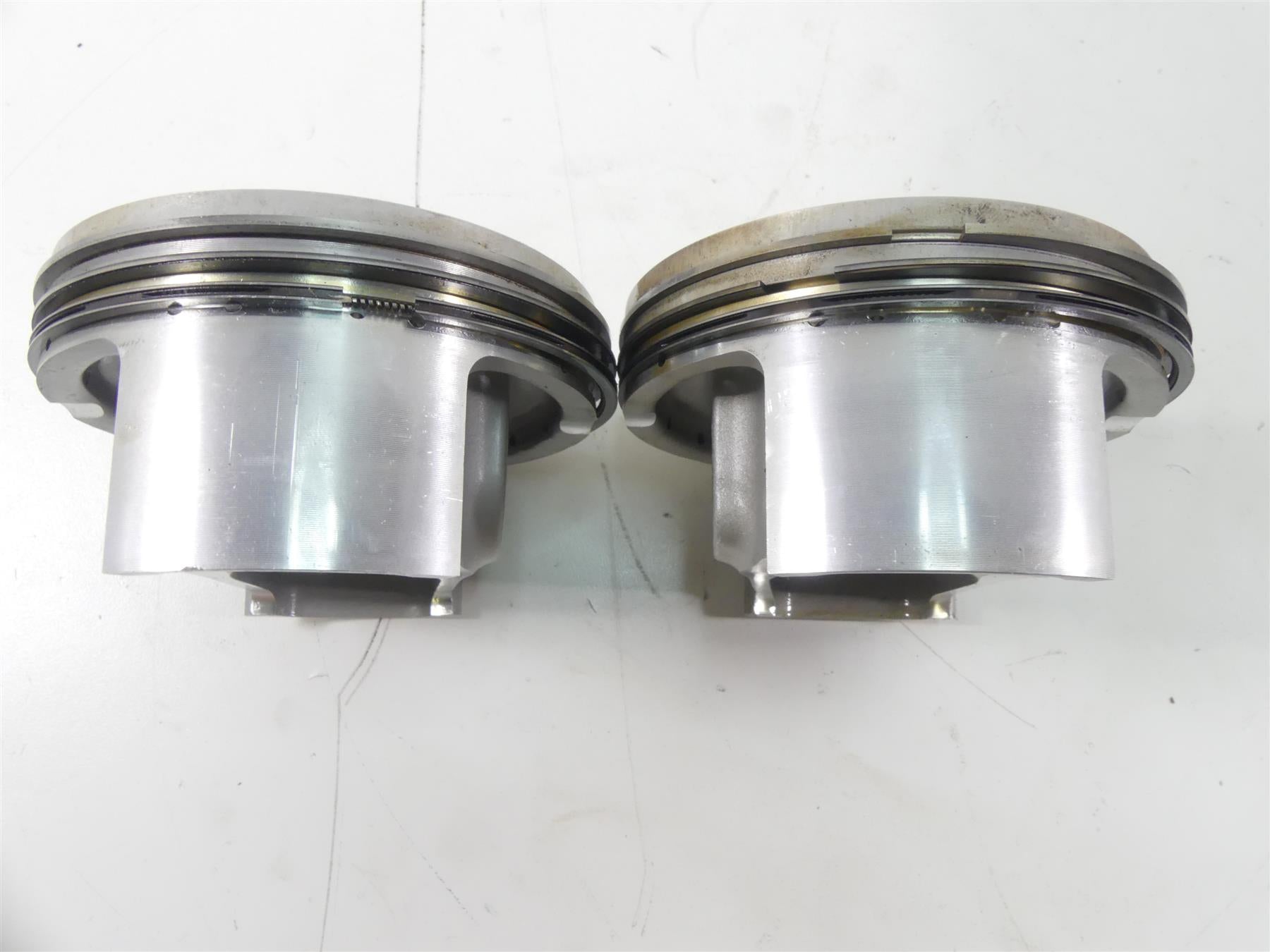 2004 Aprilia RSV1000 R Mille Cylinder Jugs & Piston Set AP0613418 {{ shop.shopifyCountryName }} - Mototech271