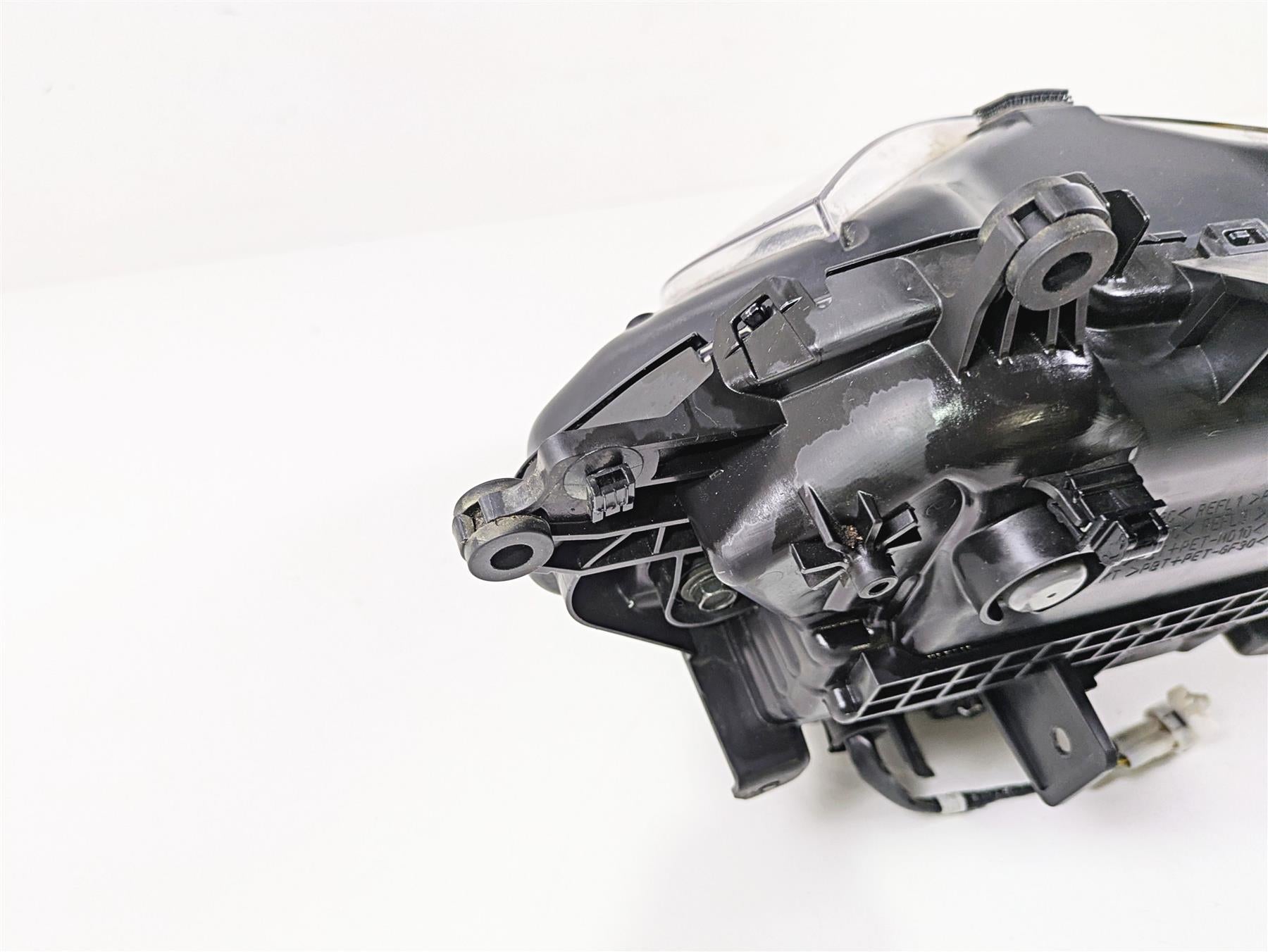 2023 Suzuki GSX1300 RR Hayabusa Headlight Head Light Lamp - Read 35100-10L00 {{ shop.shopifyCountryName }} - Mototech271