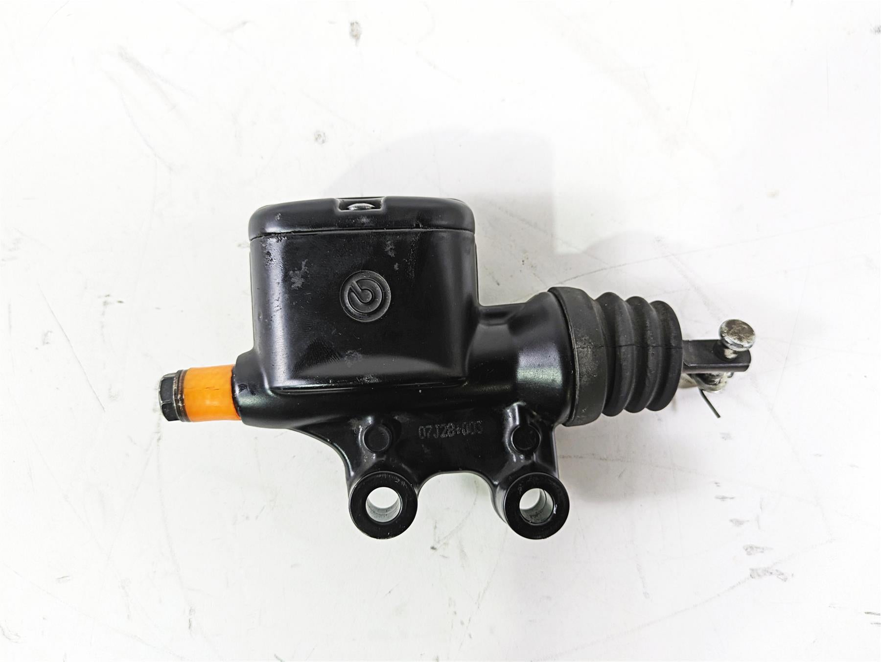 2008 Harley Touring FLHTCU E-Glide 105TH Rear Brake Master Cylinder 41763-08C {{ shop.shopifyCountryName }} - Mototech271