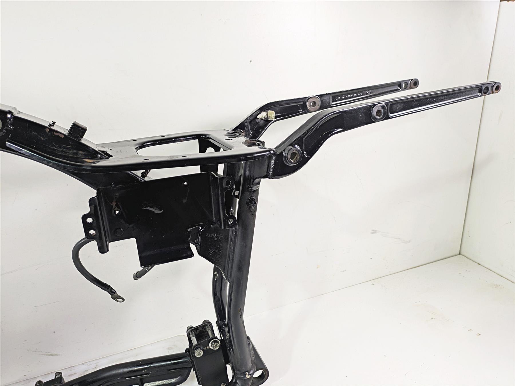 1999 Harley Dyna FXDL Low Rider Main Frame Chassis 32dgr Rake With Salvage Texas Title - Read 47427-99A {{ shop.shopifyCountryName }} - Mototech271
