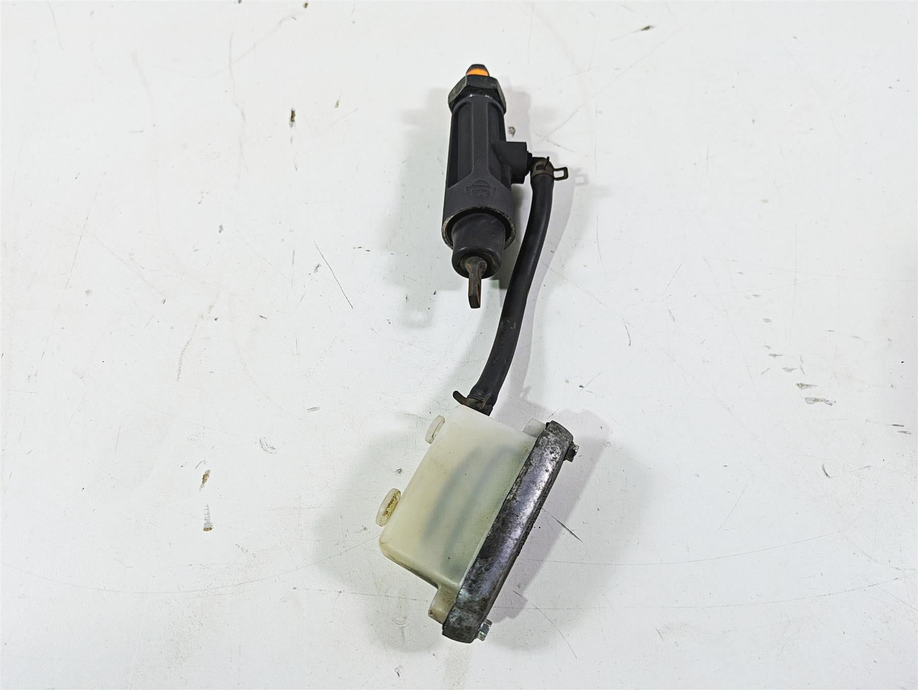 2013 Harley VRSCDX Night Rod Sp Rear Brake Master Cylinder 44740-06A {{ shop.shopifyCountryName }} - Mototech271